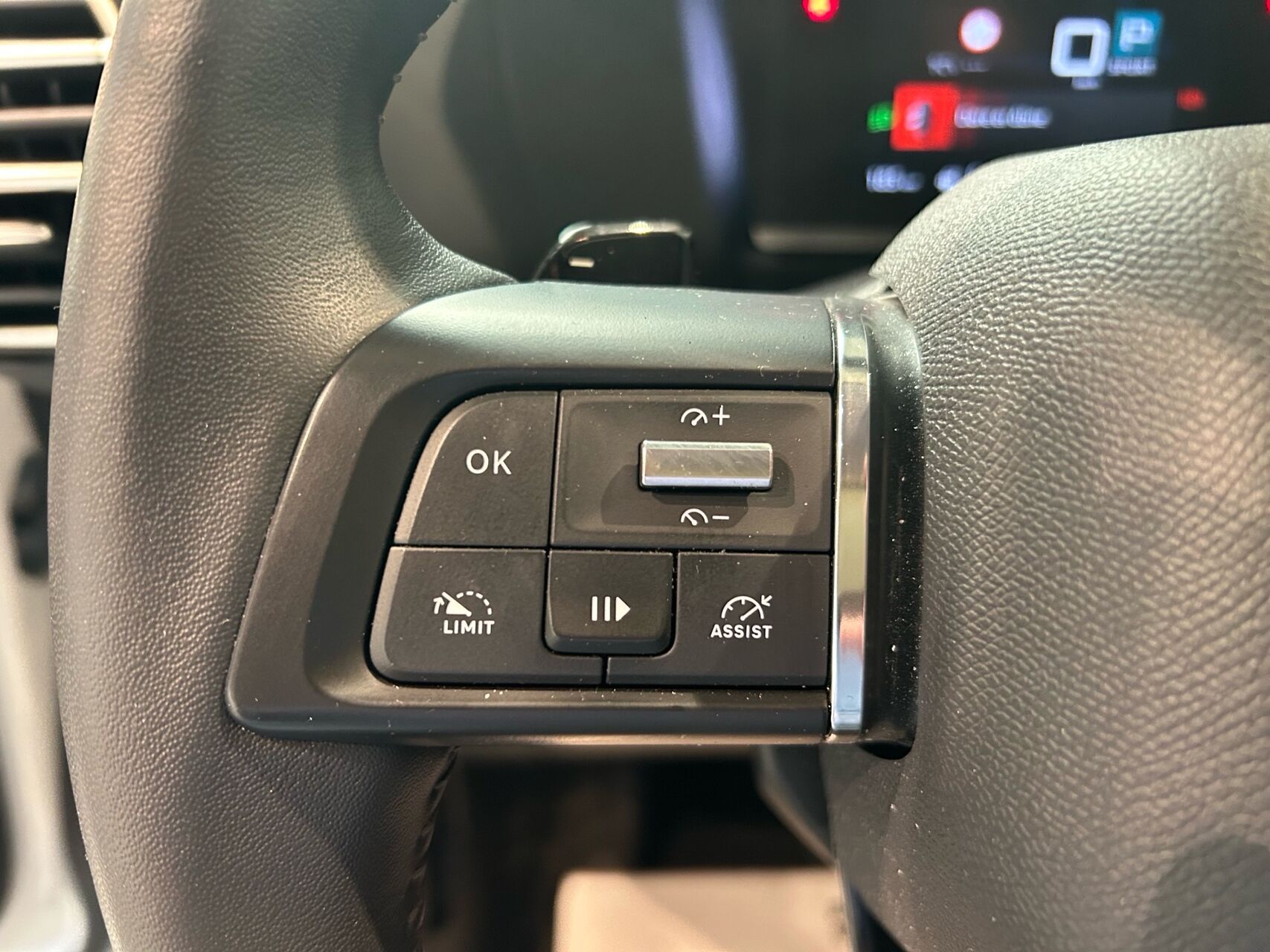 Billede af Citroën C4 1,2 PureTech Shine Ltd. EAT8 130HK 5d 8g Aut.