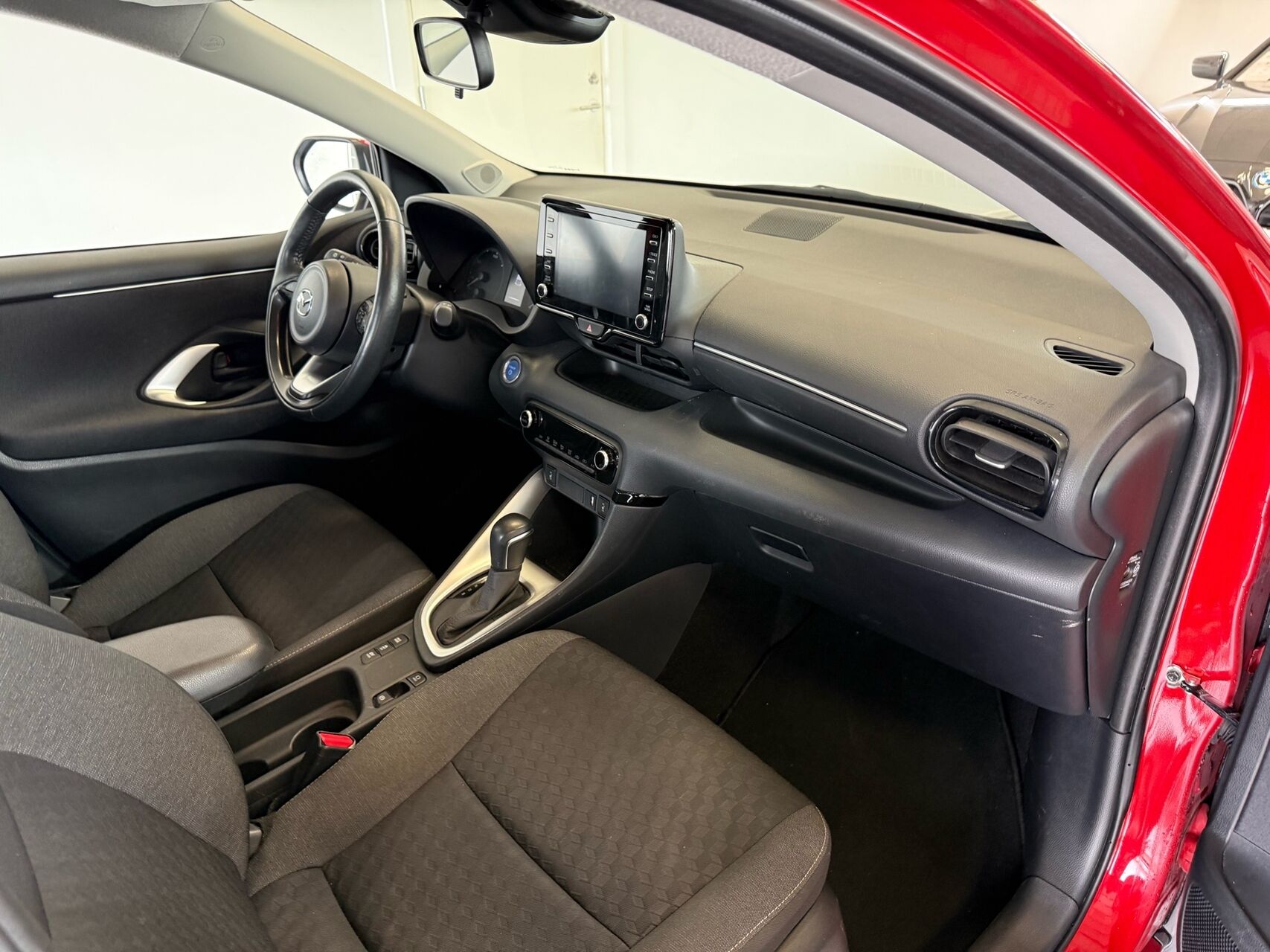 Billede af Mazda 2 1,5 VVT-I  Hybrid Agile CVT 116HK 5d Trinl. Gear