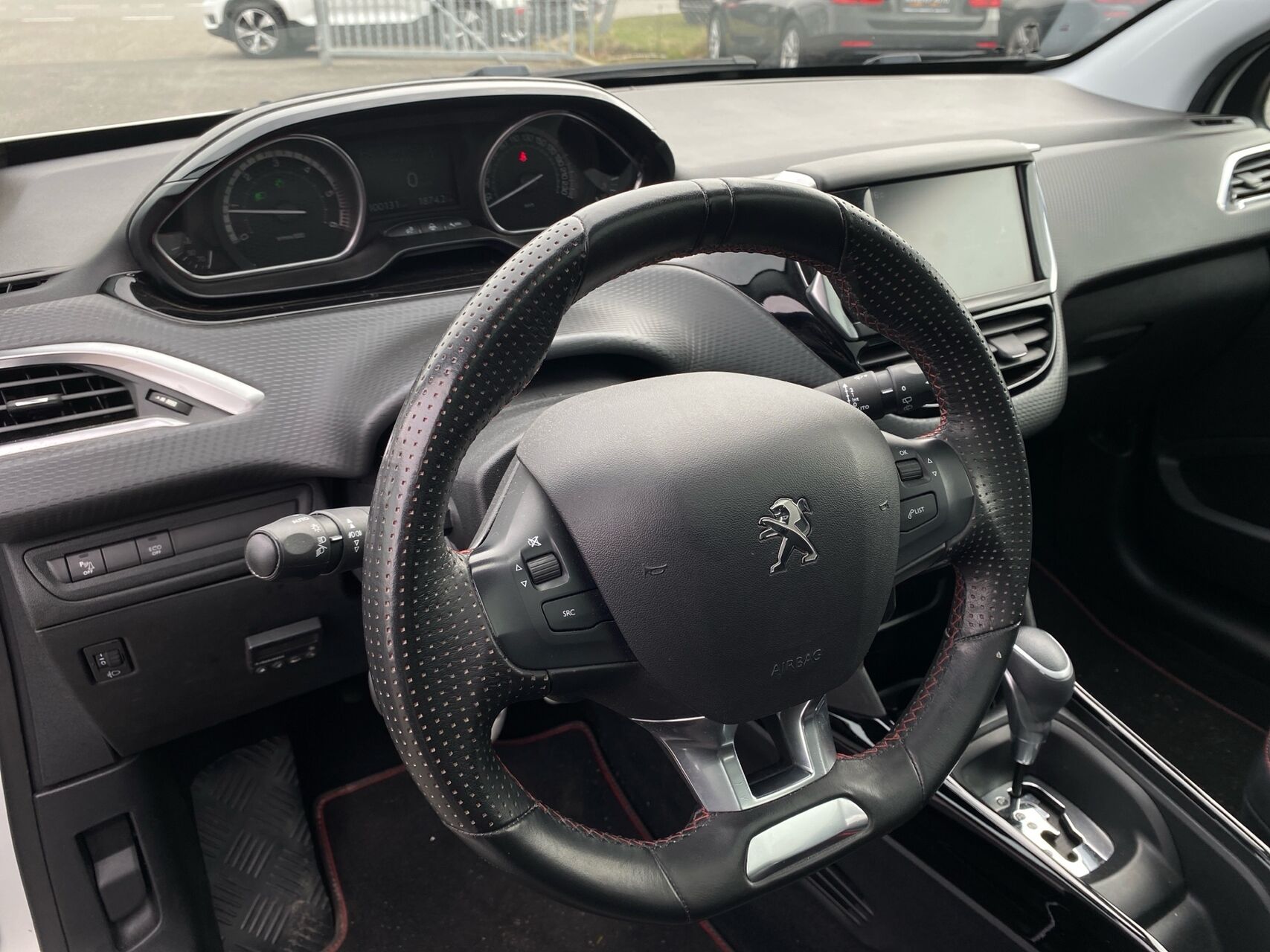 Billede af Peugeot 2008 1,5 BlueHDi GT Line Sky EAT6 120HK 5d 6g Aut.