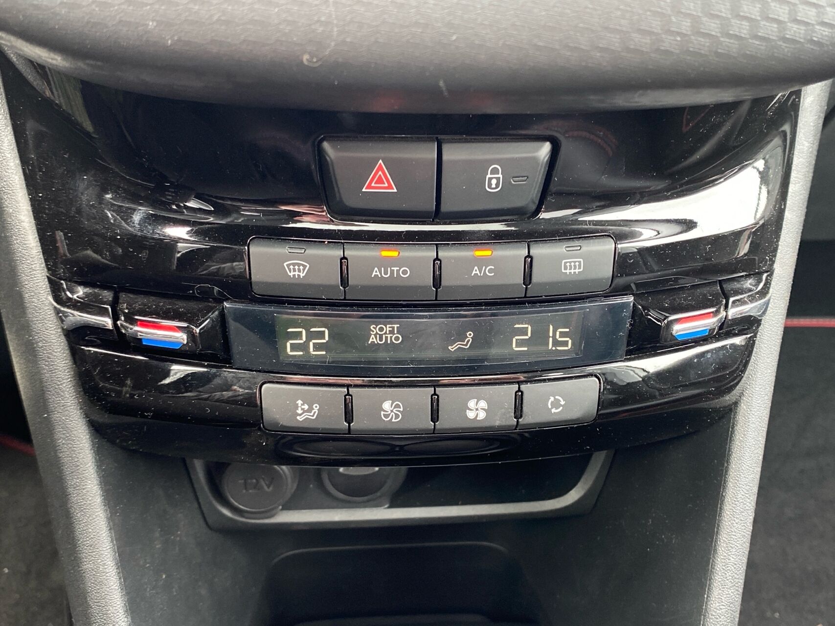 Billede af Peugeot 2008 1,5 BlueHDi GT Line Sky EAT6 120HK 5d 6g Aut.