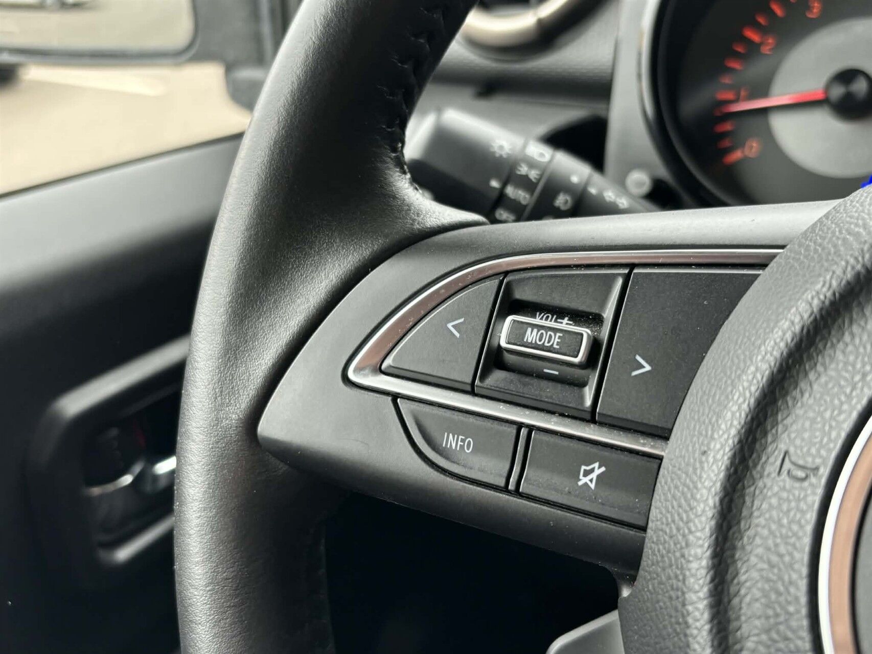 Billede af Suzuki Jimny 1,5 Adventure AllGrip 102HK 3d