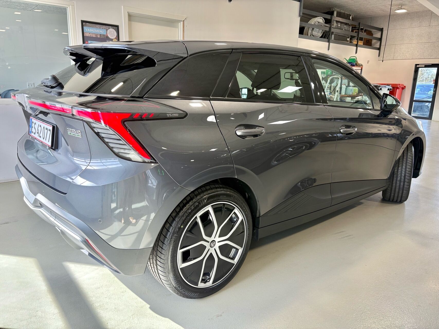 Billede af MG MG4 Electric EL Luxury Long Range 204HK 5d Aut.