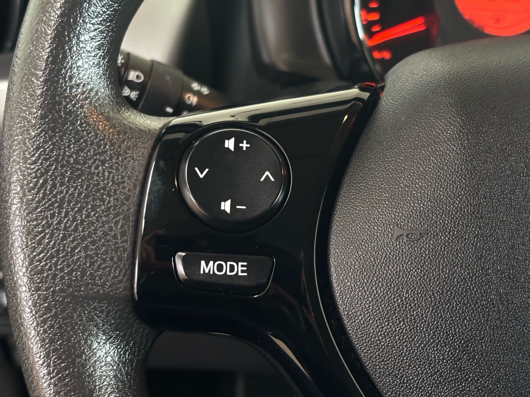 Billede af Peugeot 108 1,0 e-Vti Active 69HK 5d