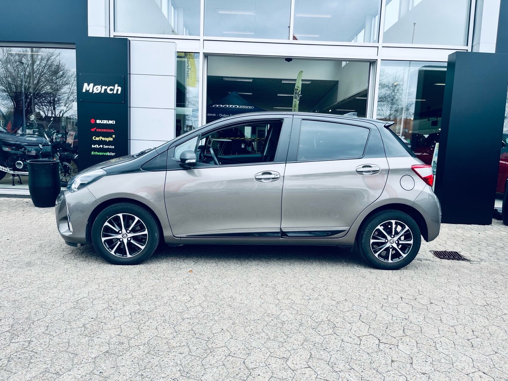 Billede af Toyota Yaris 1,5 VVT-I T3 Premiumpakke 111HK 5d 6g