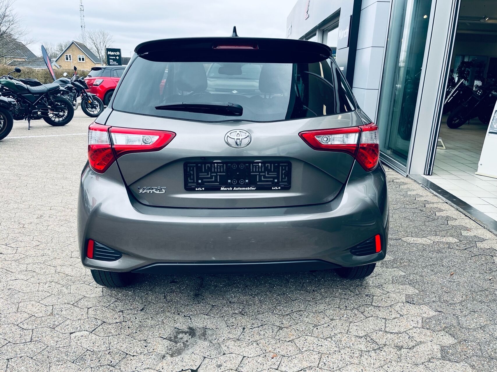 Billede af Toyota Yaris 1,5 VVT-I T3 Premiumpakke 111HK 5d 6g