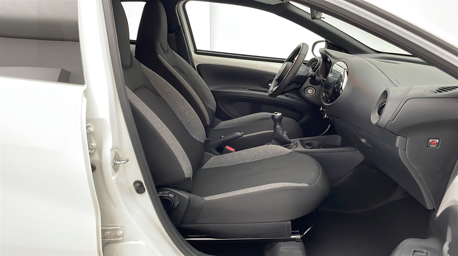 Billede af Toyota Aygo X 1,0 VVT-I Active 72HK 5d