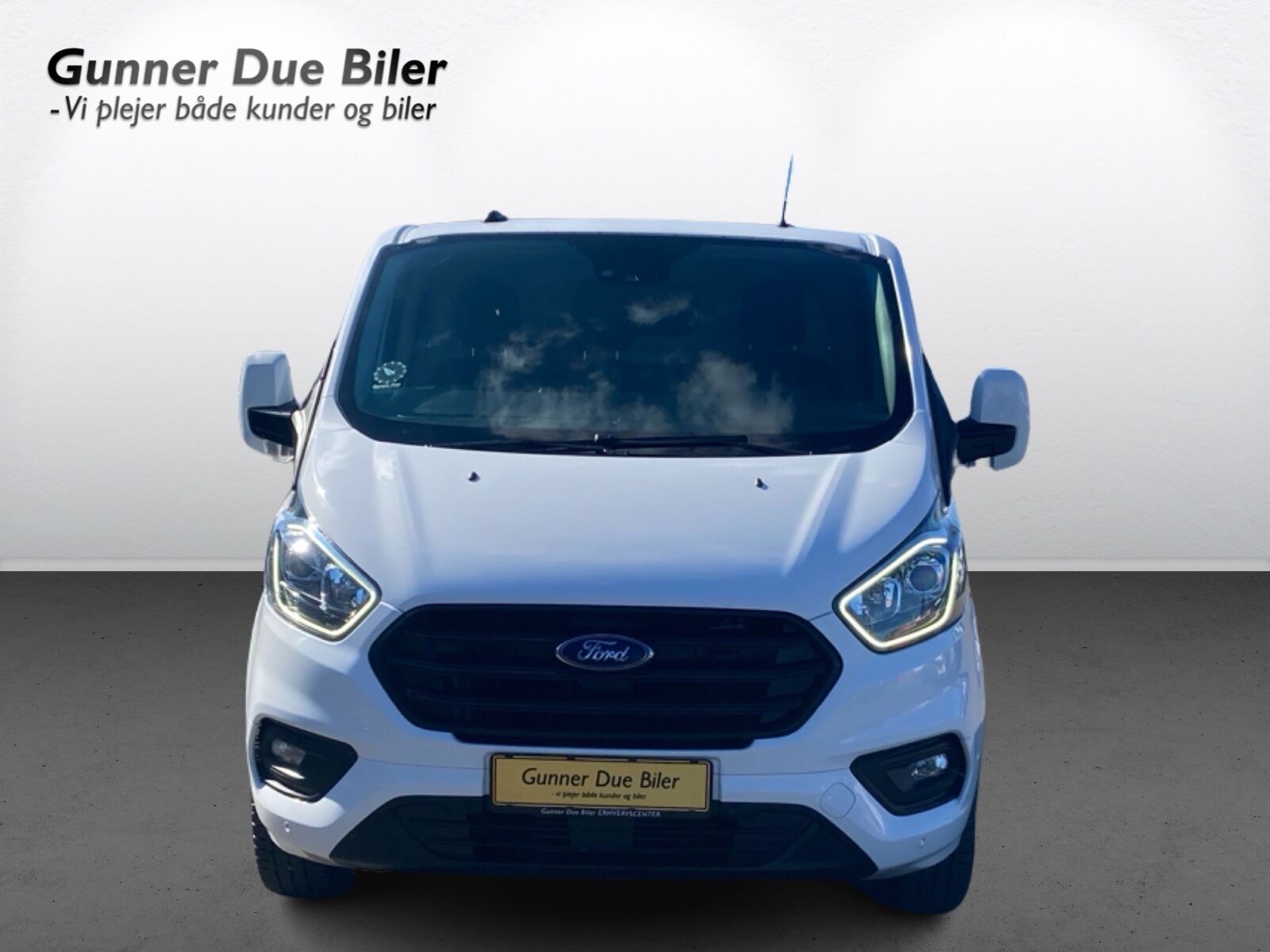 Billede af Ford Transit Custom 300 L2H1 2,0 TDCi Trend 130HK Van 6g Aut.