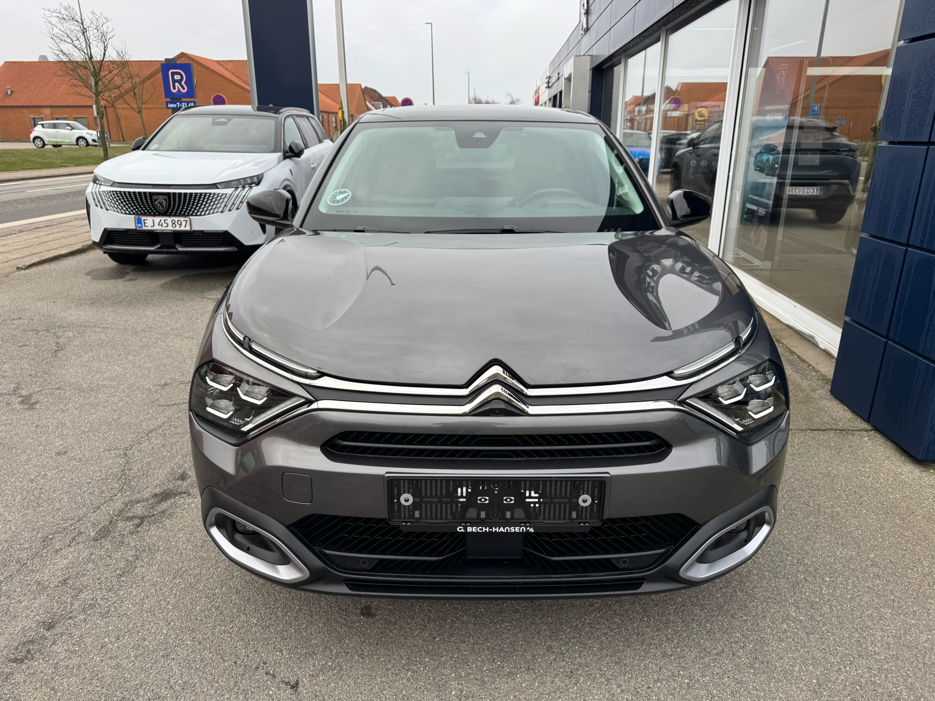 Billede af Citroën e-C4 X EL Max 136HK 5d Aut.