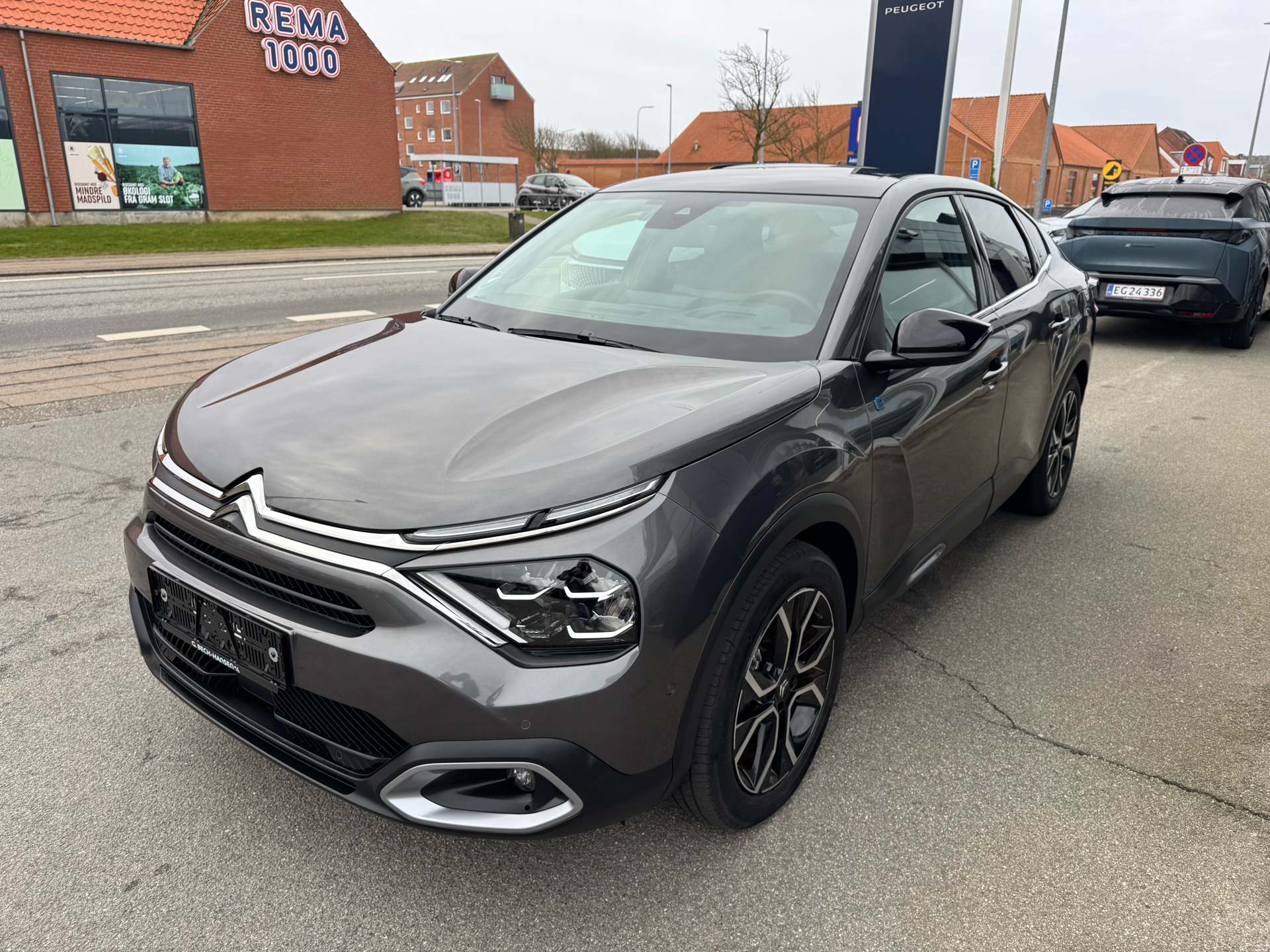 Billede af Citroën e-C4 X EL Max 136HK 5d Aut.