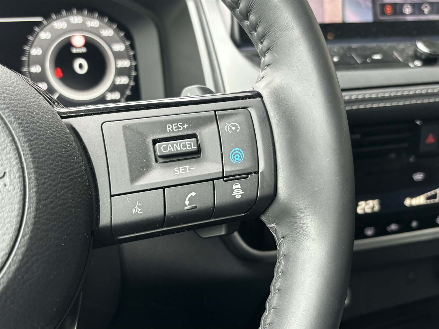 Billede af Nissan Qashqai 1,3 MHEV  Mild hybrid N-Connecta X-Tronic 158HK 5d 7g Aut.