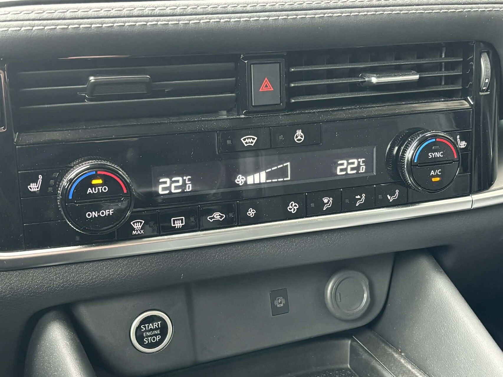Billede af Nissan Qashqai 1,3 MHEV  Mild hybrid N-Connecta X-Tronic 158HK 5d 7g Aut.