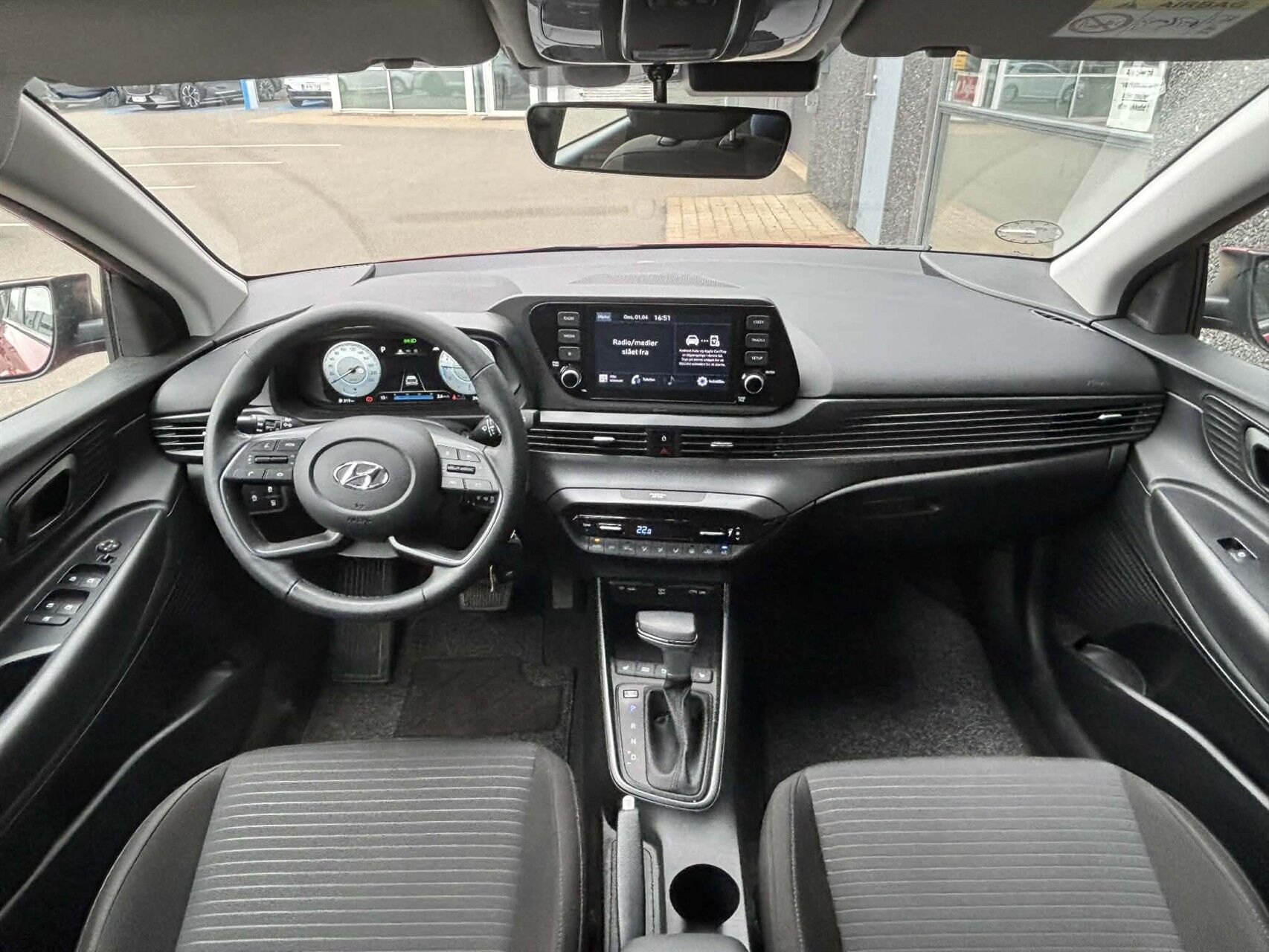 Billede af Hyundai i20 1,0 T-GDI Essential Komfort DCT 100HK 5d 7g Aut.