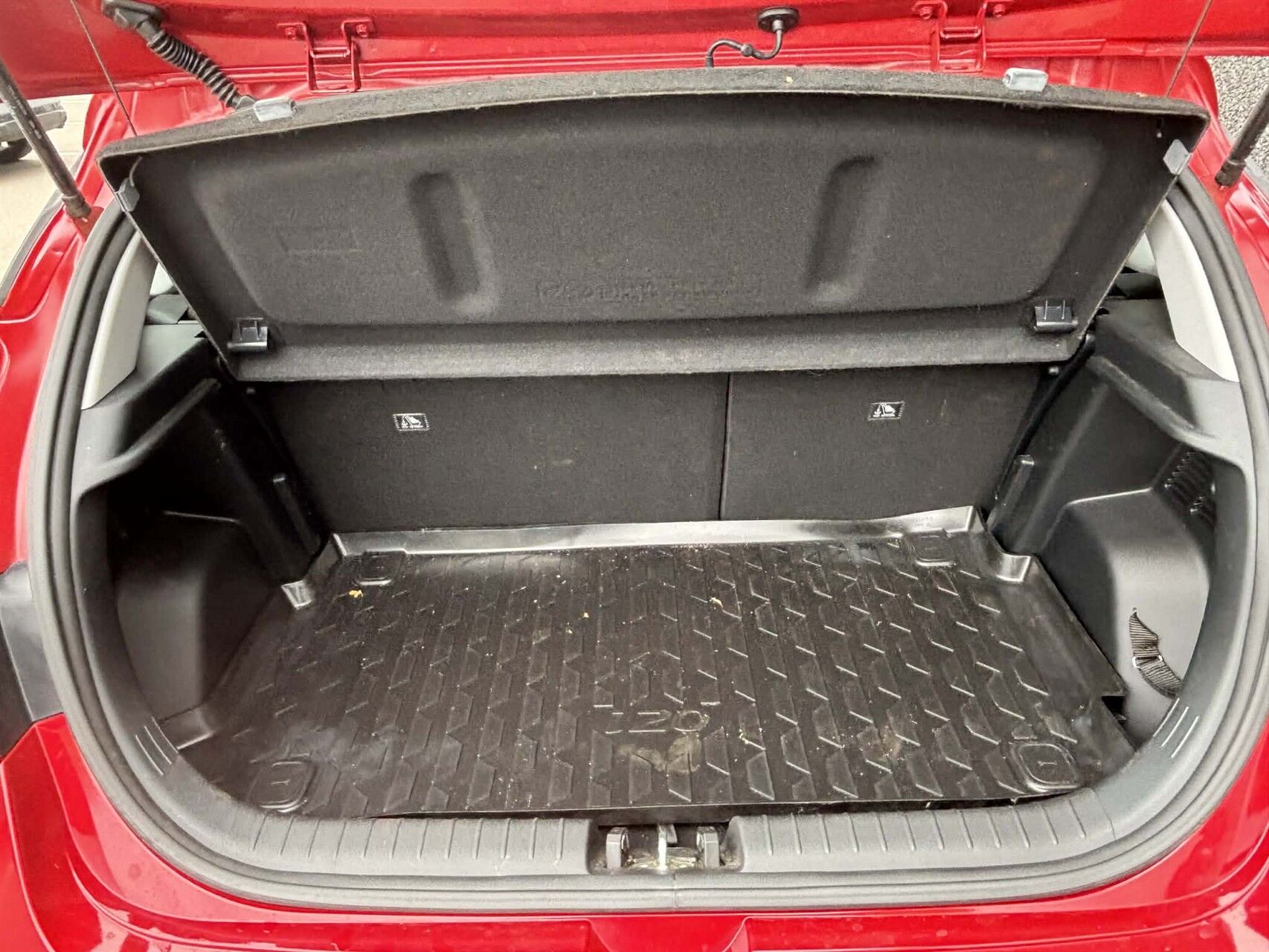 Billede af Hyundai i20 1,0 T-GDI Essential Komfort DCT 100HK 5d 7g Aut.