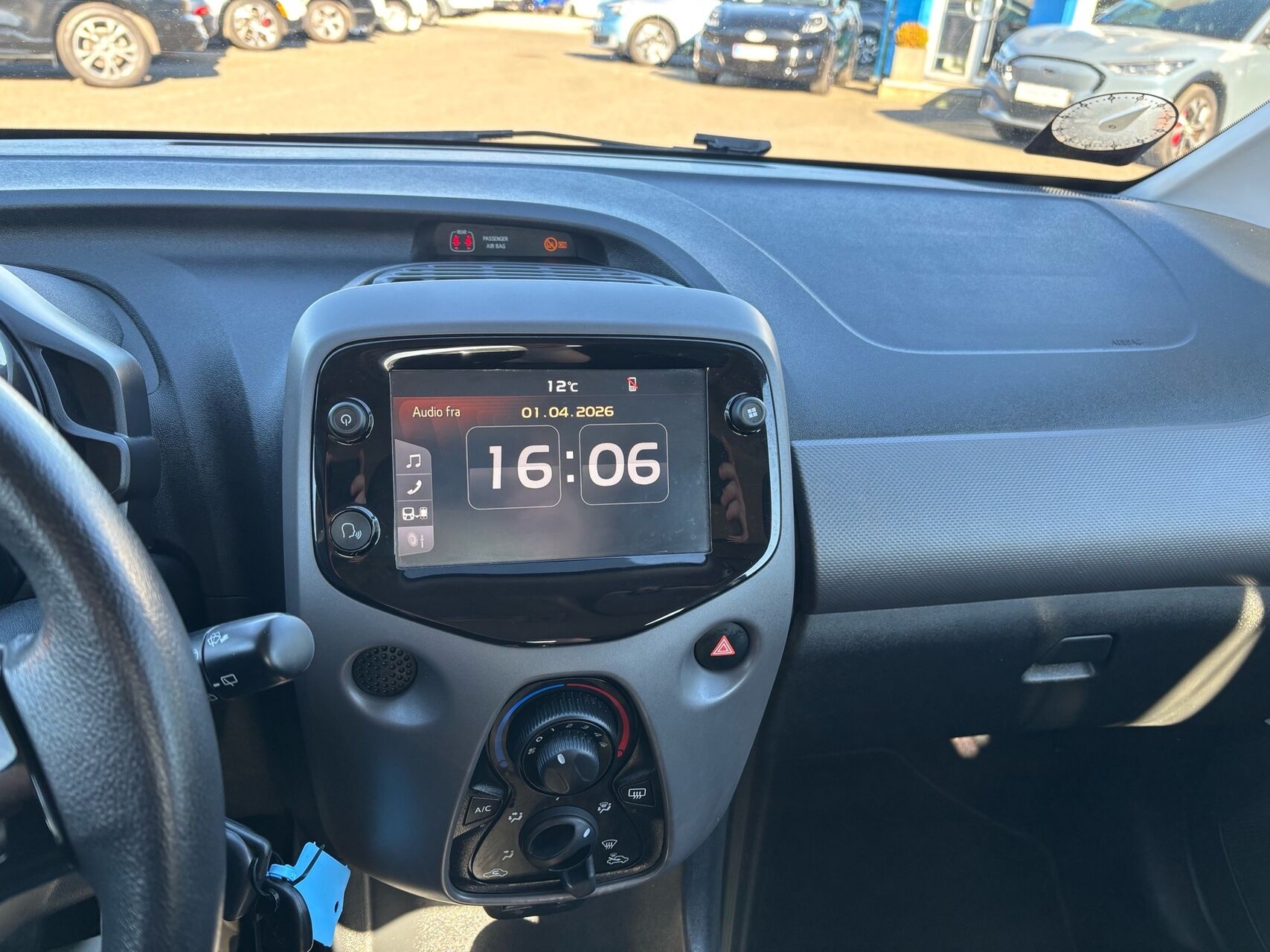 Billede af Peugeot 108 1,0 e-Vti Like+ 72HK 5d