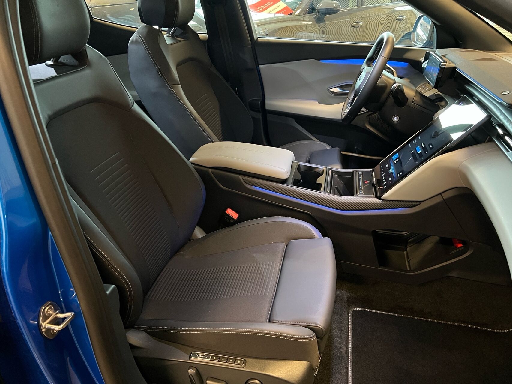 Billede af Ford Capri EL UR Premium AWD 340HK 5d Aut.