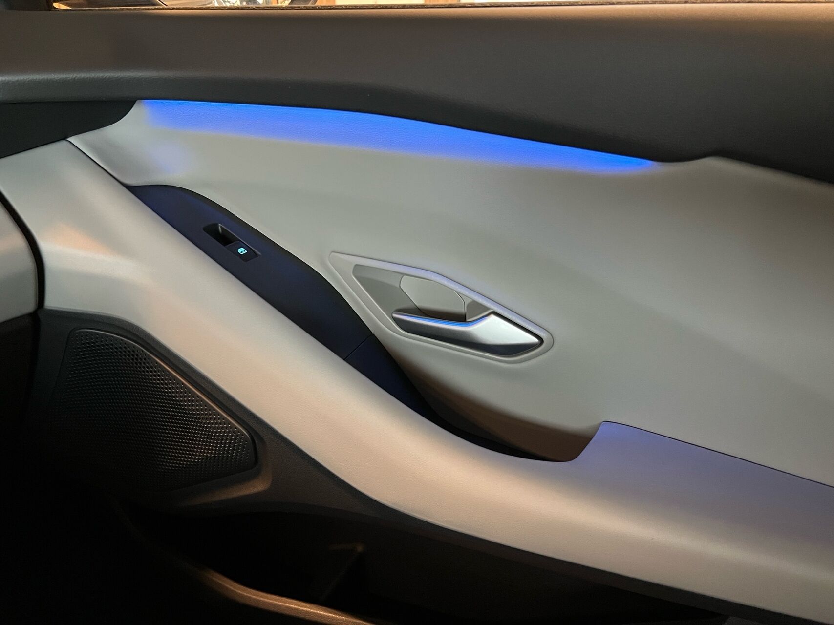 Billede af Ford Capri EL UR Premium AWD 340HK 5d Aut.