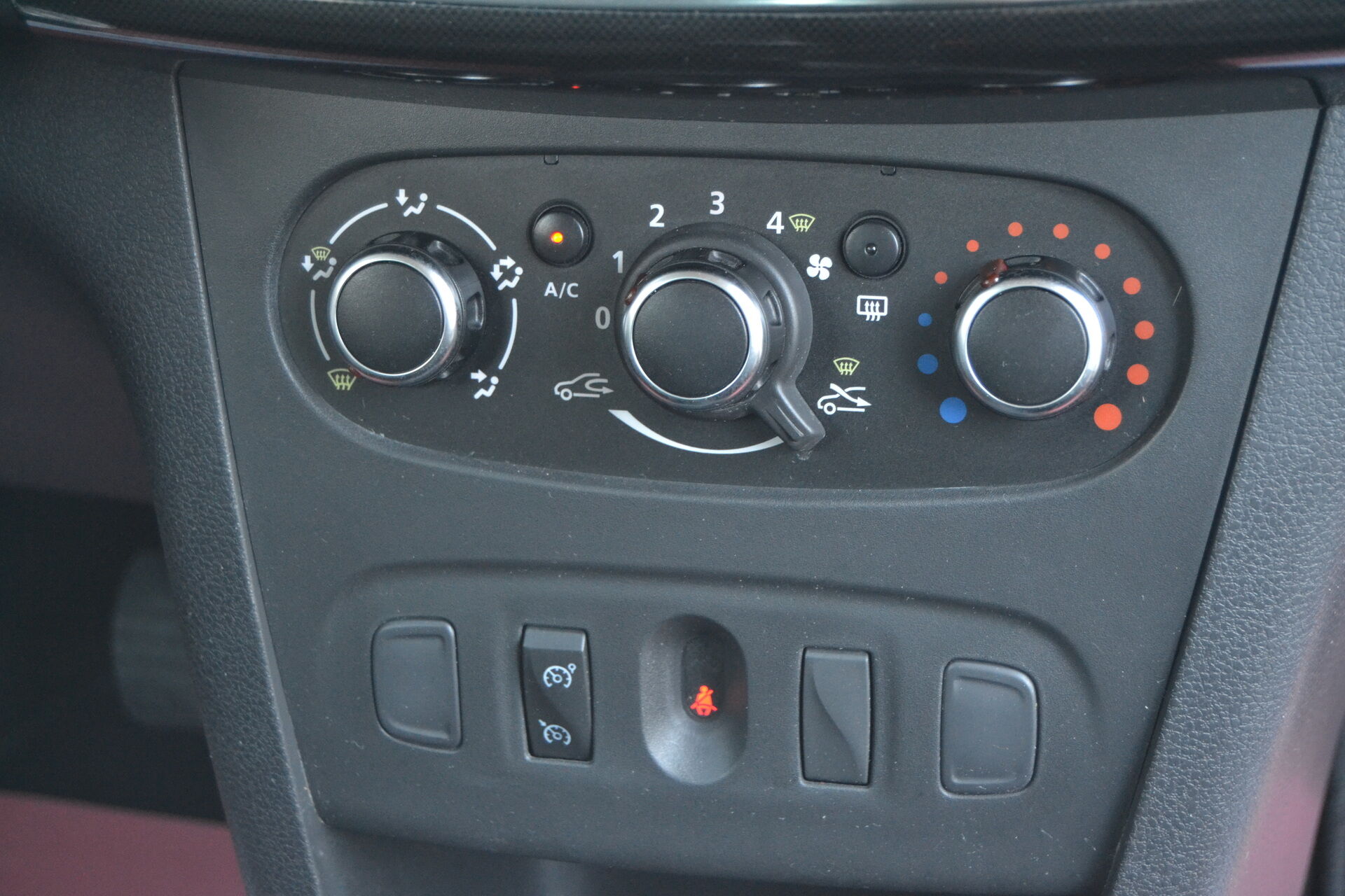 Billede af Dacia Logan 0,9 Tce Streetway Start/Stop 90HK