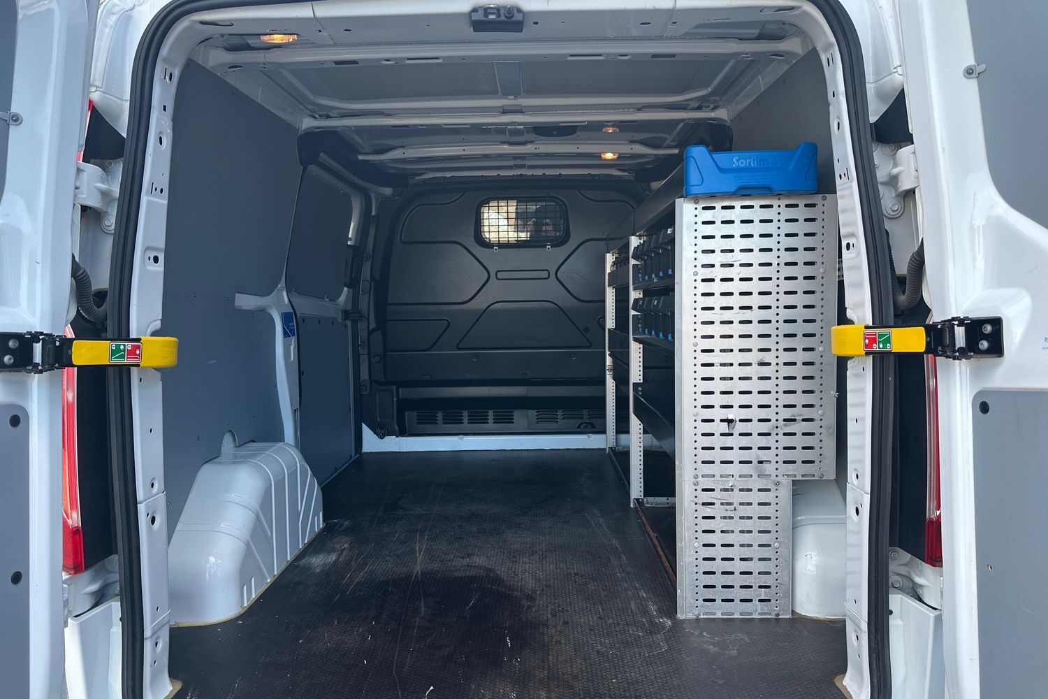 Billede af Ford Transit Custom 300 L1H1 2,0 TDCi Trend 130HK Van 6g Aut.