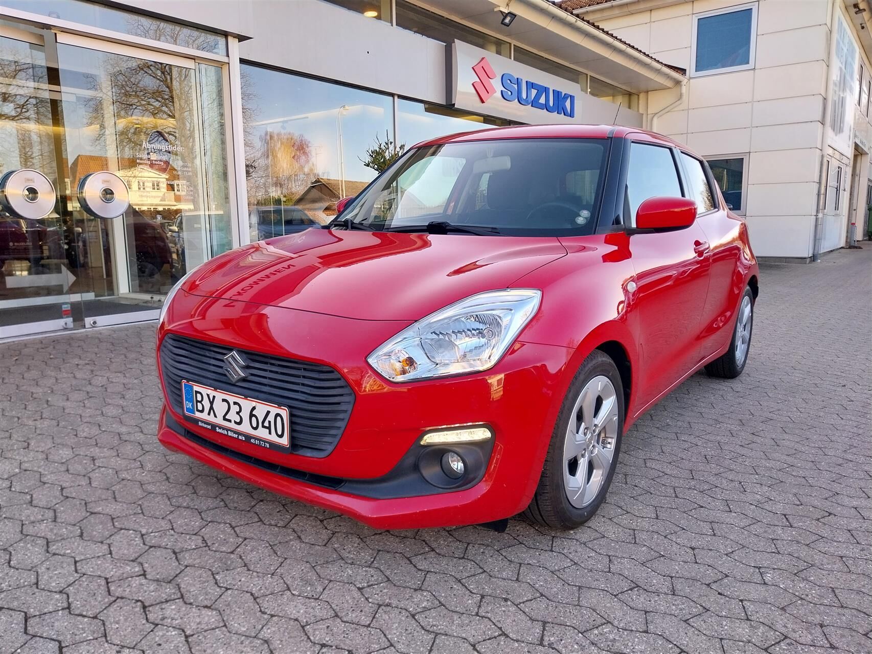 Billede af Suzuki Swift 1,2 Dualjet Action CVT 90HK 5d Aut.