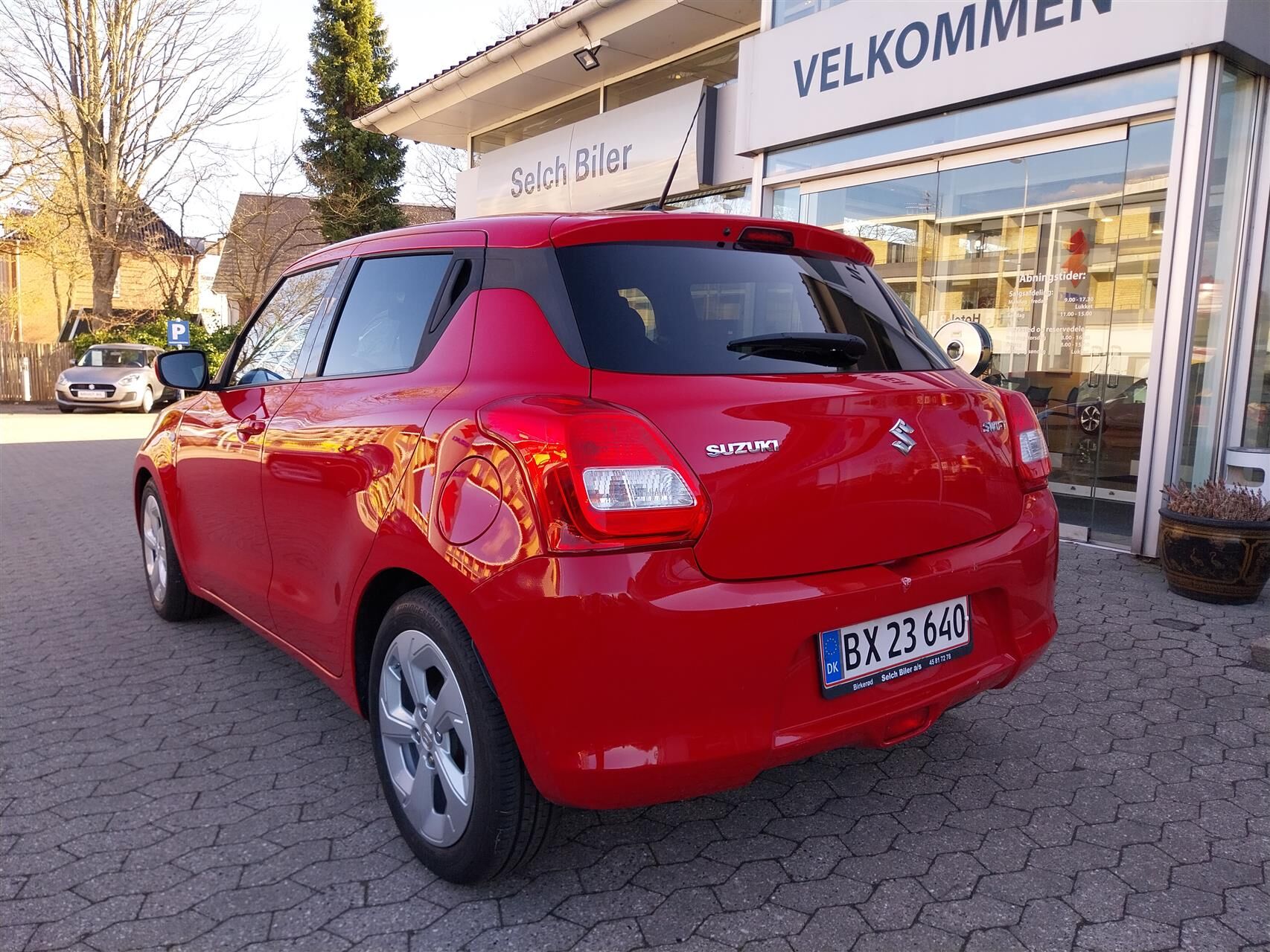 Billede af Suzuki Swift 1,2 Dualjet Action CVT 90HK 5d Aut.