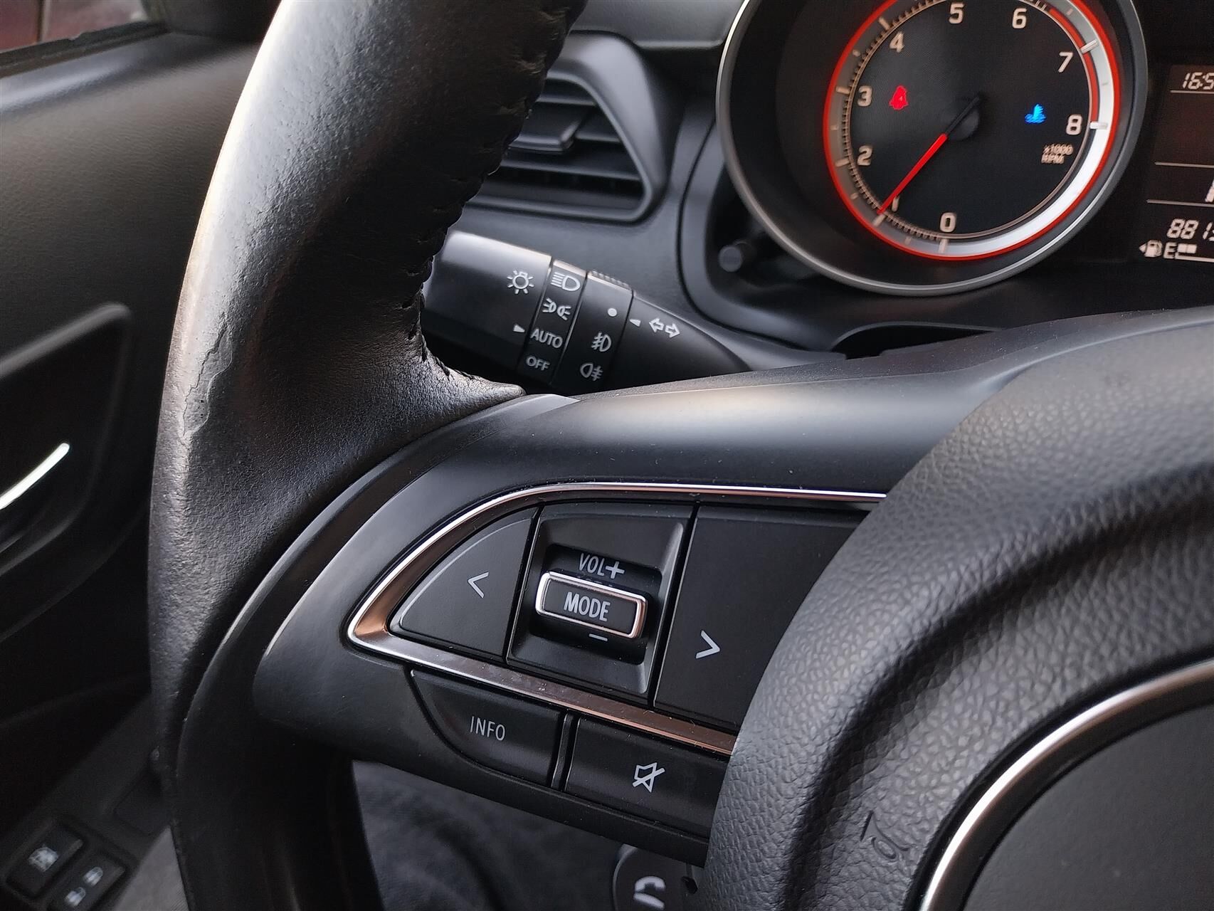 Billede af Suzuki Swift 1,2 Dualjet Action CVT 90HK 5d Aut.