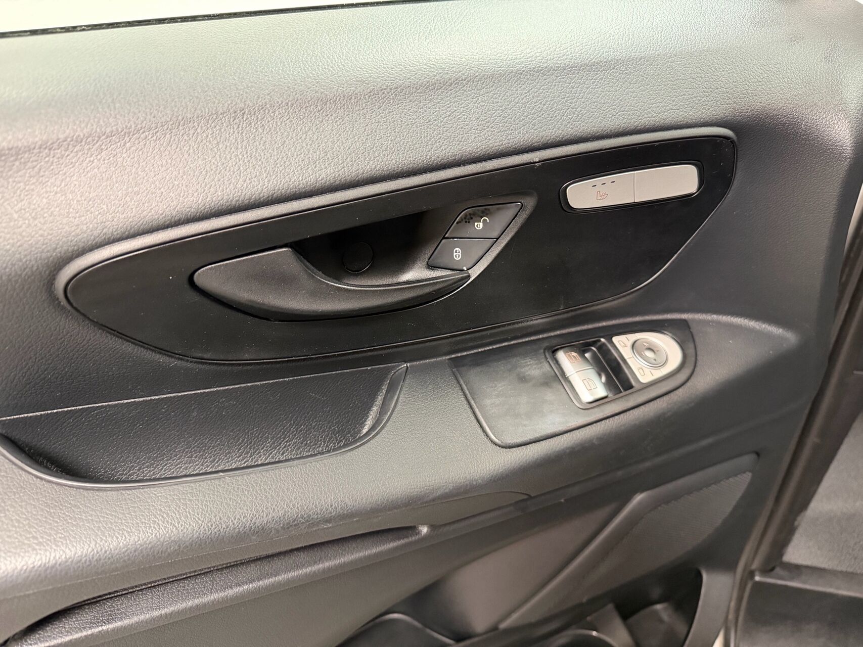 Billede af Mercedes-Benz Vito 116 Extra Lang 2,1 CDI BlueEfficiency 163HK Van 6g Aut.