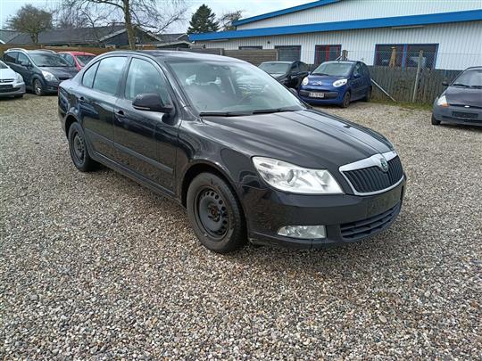 Skoda Octavia 1,6 Commonrail DPF Elegance 105HK 5d