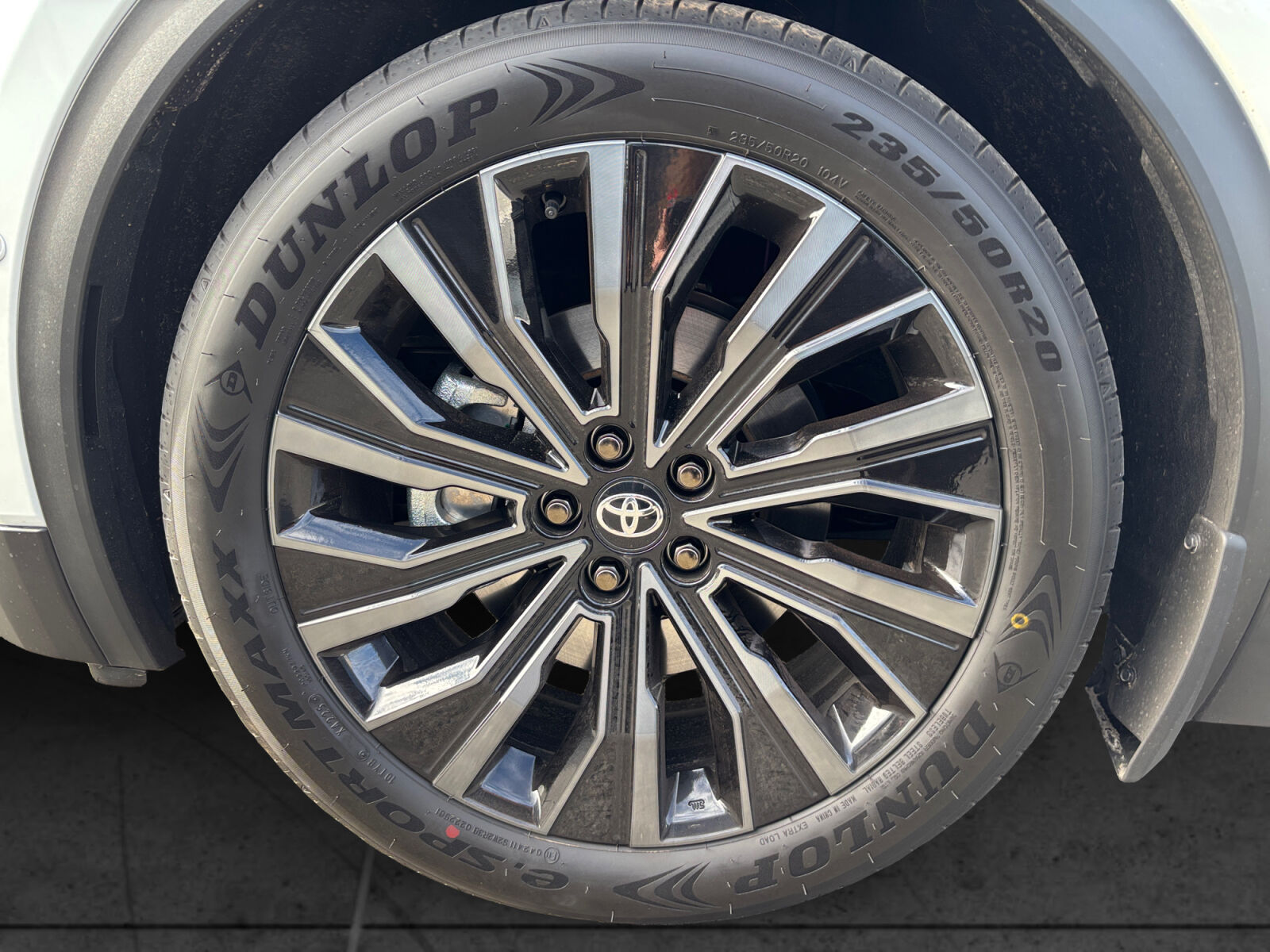 Billede af Toyota C-HR+ EL Executive AWD 343HK 5d Aut.