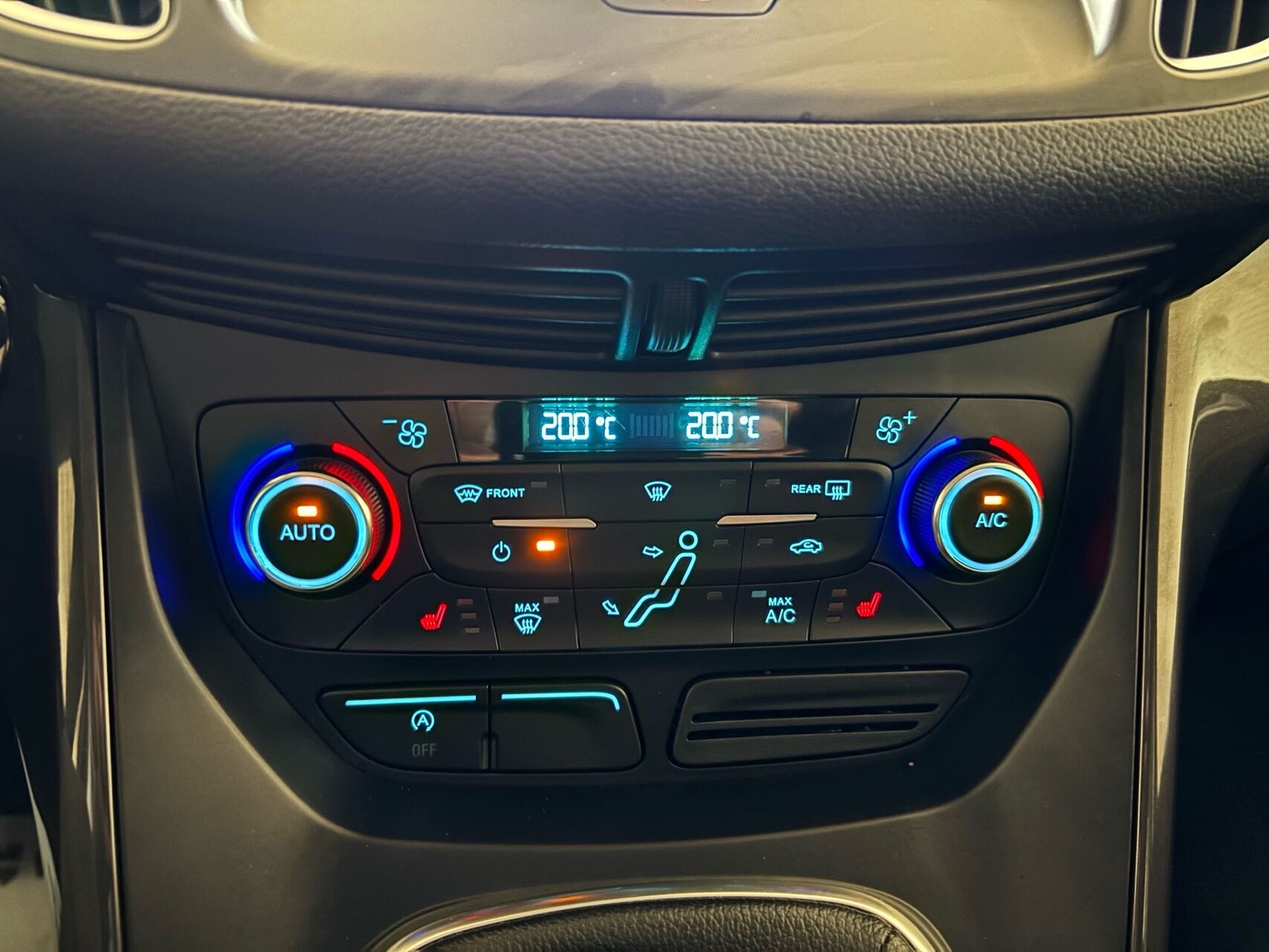 Billede af Ford C-MAX 1,0 EcoBoost Titanium Fun 125HK 6g