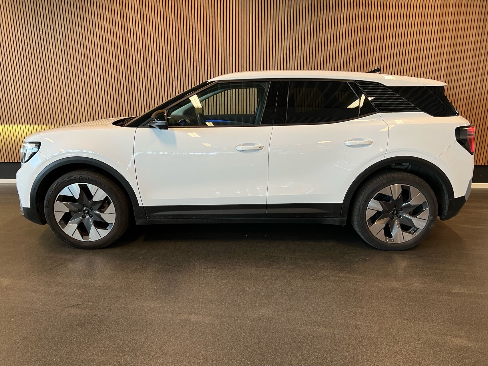 Billede af Ford Explorer EL UR Premium AWD 340HK 5d Aut.