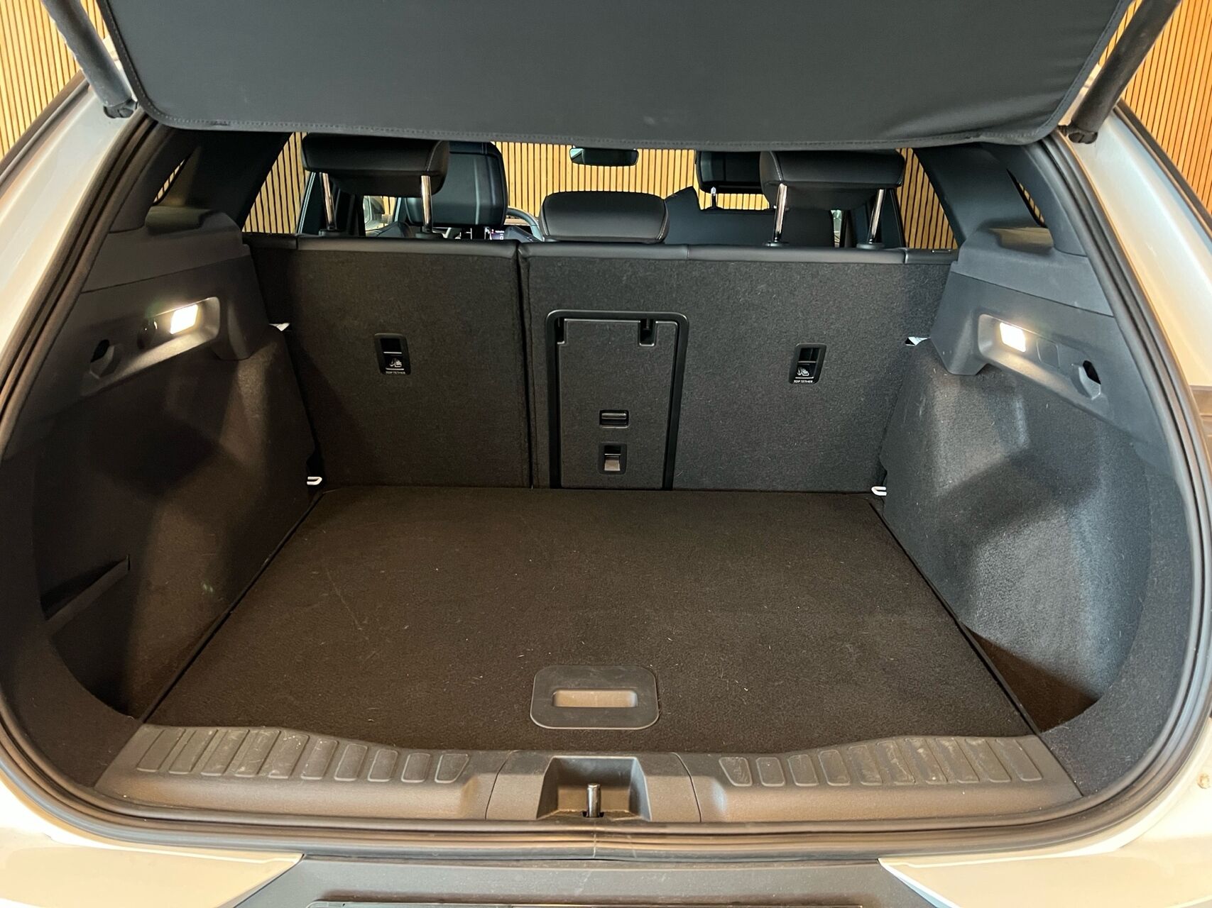 Billede af Ford Explorer EL UR Premium AWD 340HK 5d Aut.