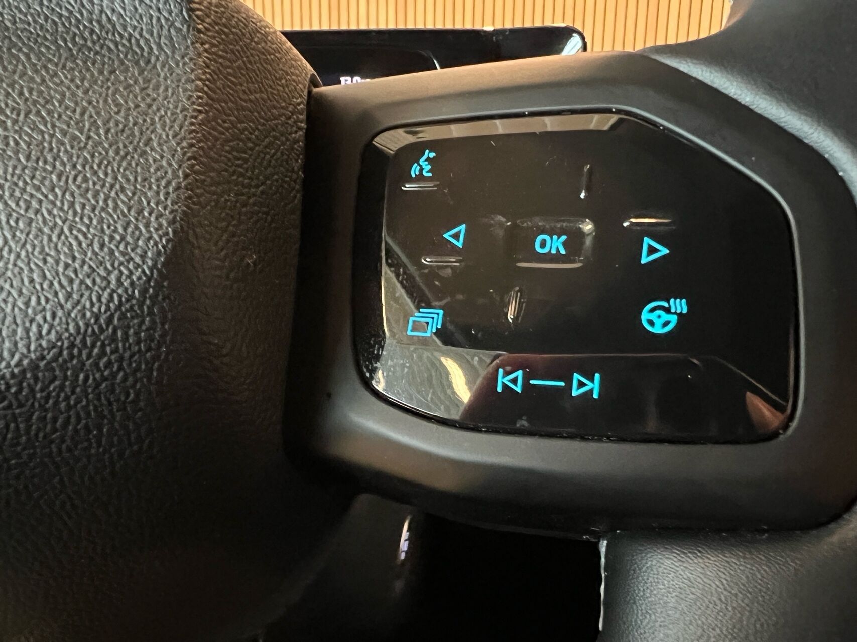 Billede af Ford Explorer EL UR Premium AWD 340HK 5d Aut.