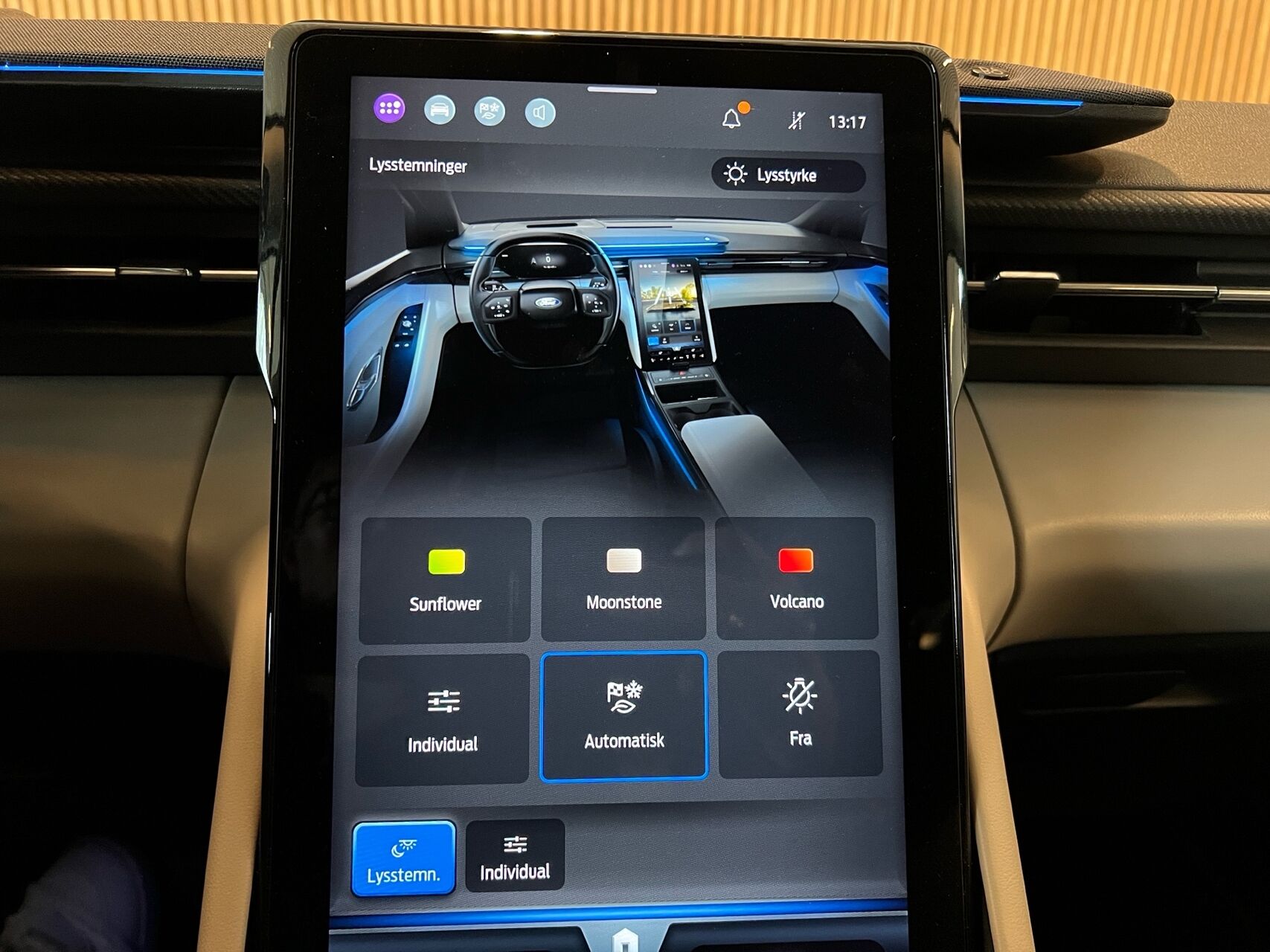 Billede af Ford Explorer EL UR Premium AWD 340HK 5d Aut.