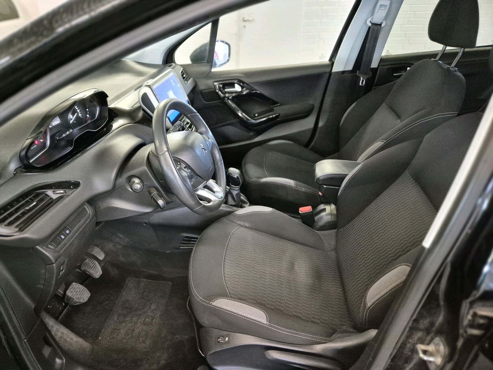 Billede af Peugeot 208 1,6 BlueHDi More 100HK 5d