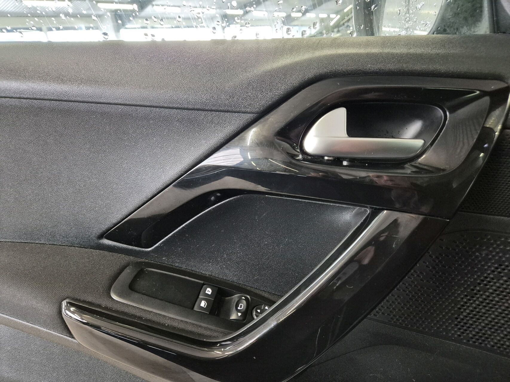 Billede af Peugeot 208 1,6 BlueHDi More 100HK 5d