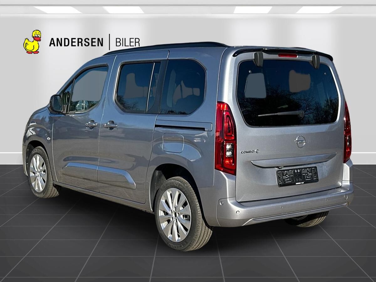 Billede af Opel Combo-e Life L1 EL Ultimate 136HK Aut.