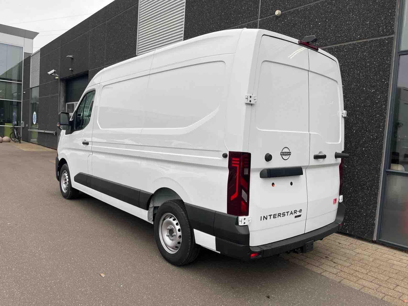 Billede af Nissan Interstar L2H2 EL N-Connecta 141HK Van Aut.