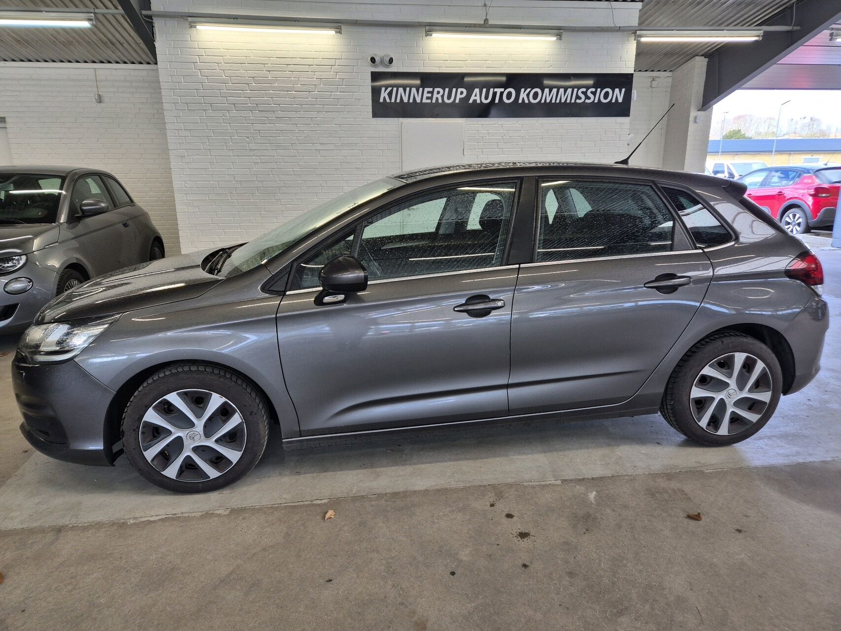 Billede af Citroën C4 1,6 Blue HDi Iconic EAT6 start/stop 120HK 5d 6g Aut.