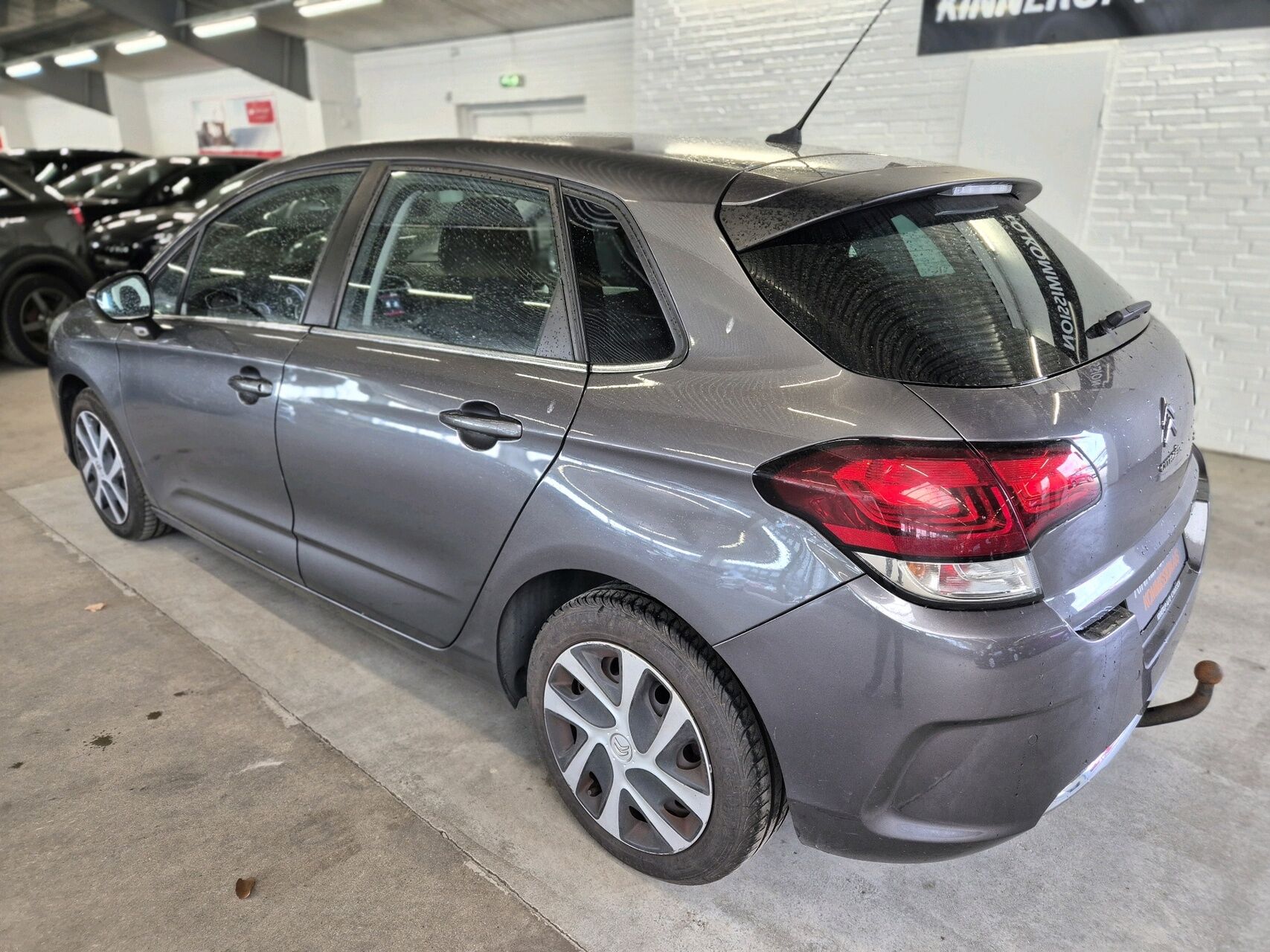Billede af Citroën C4 1,6 Blue HDi Iconic EAT6 start/stop 120HK 5d 6g Aut.