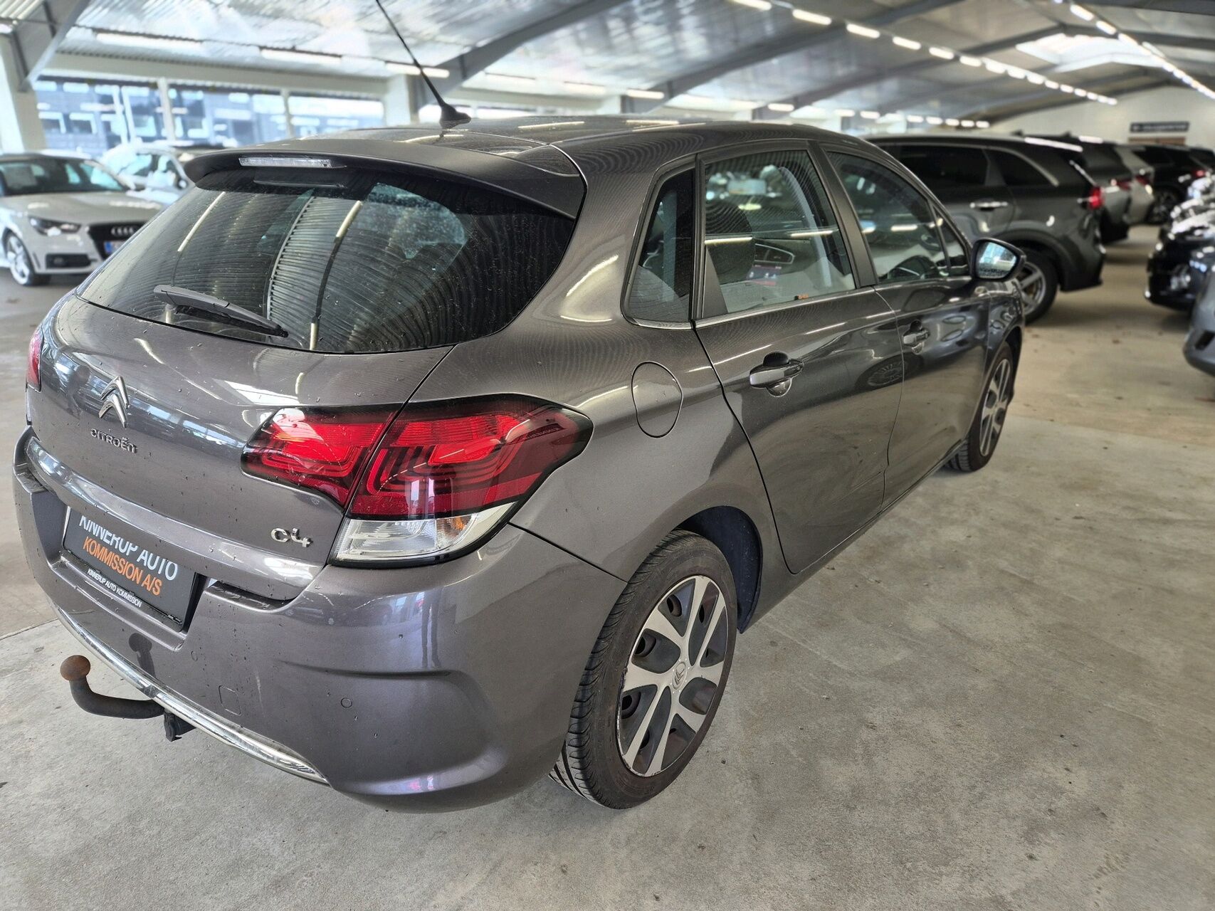 Billede af Citroën C4 1,6 Blue HDi Iconic EAT6 start/stop 120HK 5d 6g Aut.