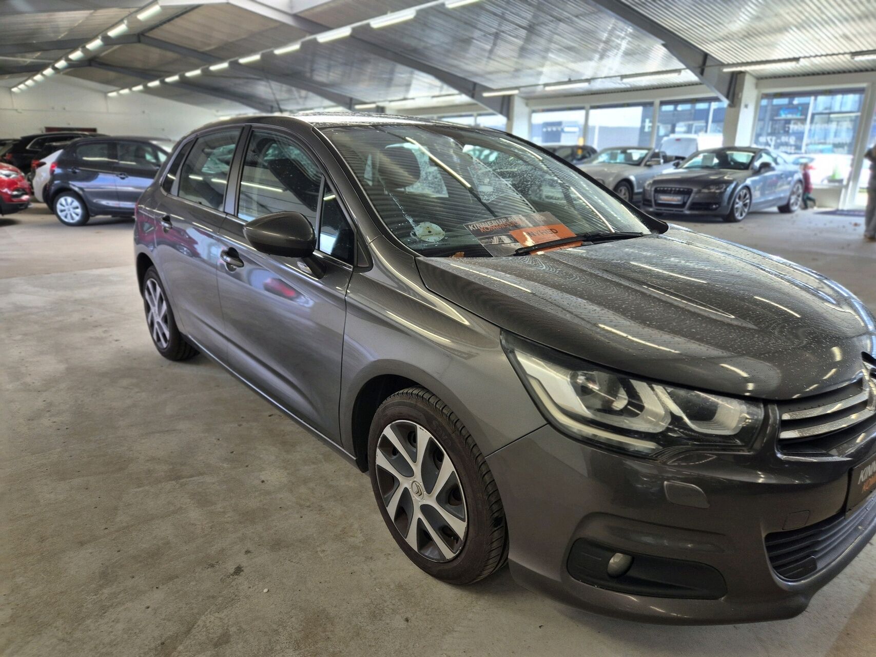 Billede af Citroën C4 1,6 Blue HDi Iconic EAT6 start/stop 120HK 5d 6g Aut.