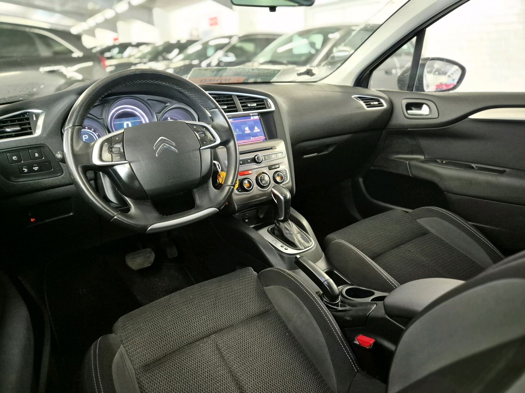Billede af Citroën C4 1,6 Blue HDi Iconic EAT6 start/stop 120HK 5d 6g Aut.