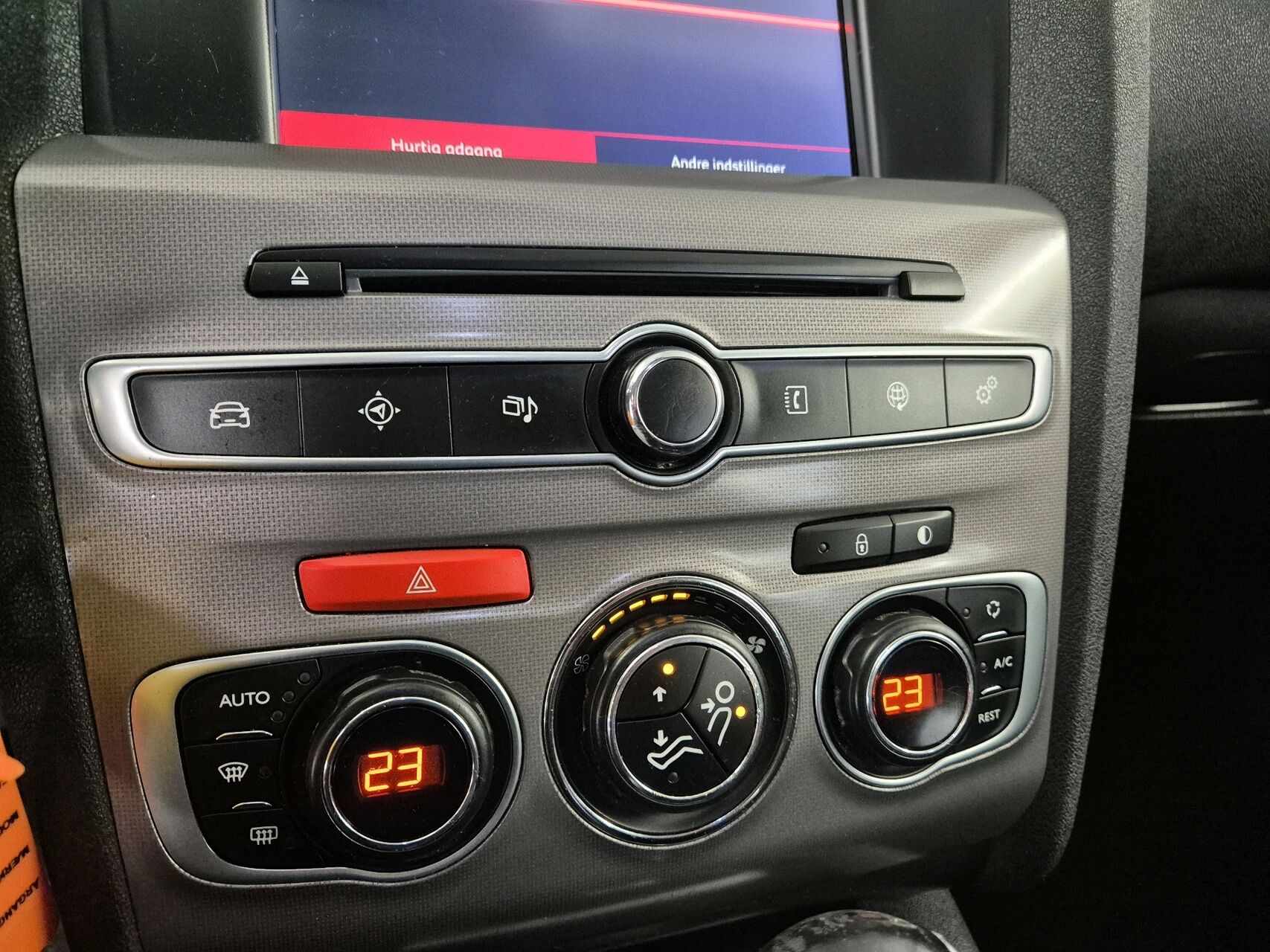 Billede af Citroën C4 1,6 Blue HDi Iconic EAT6 start/stop 120HK 5d 6g Aut.