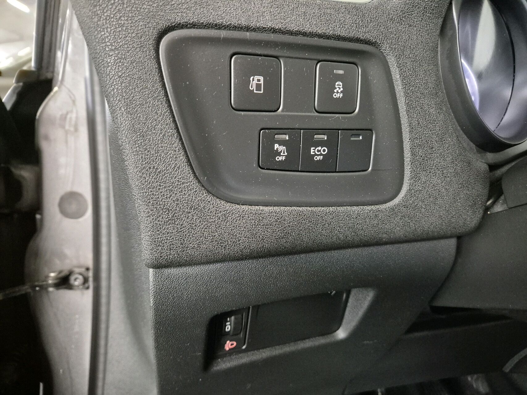 Billede af Citroën C4 1,6 Blue HDi Iconic EAT6 start/stop 120HK 5d 6g Aut.