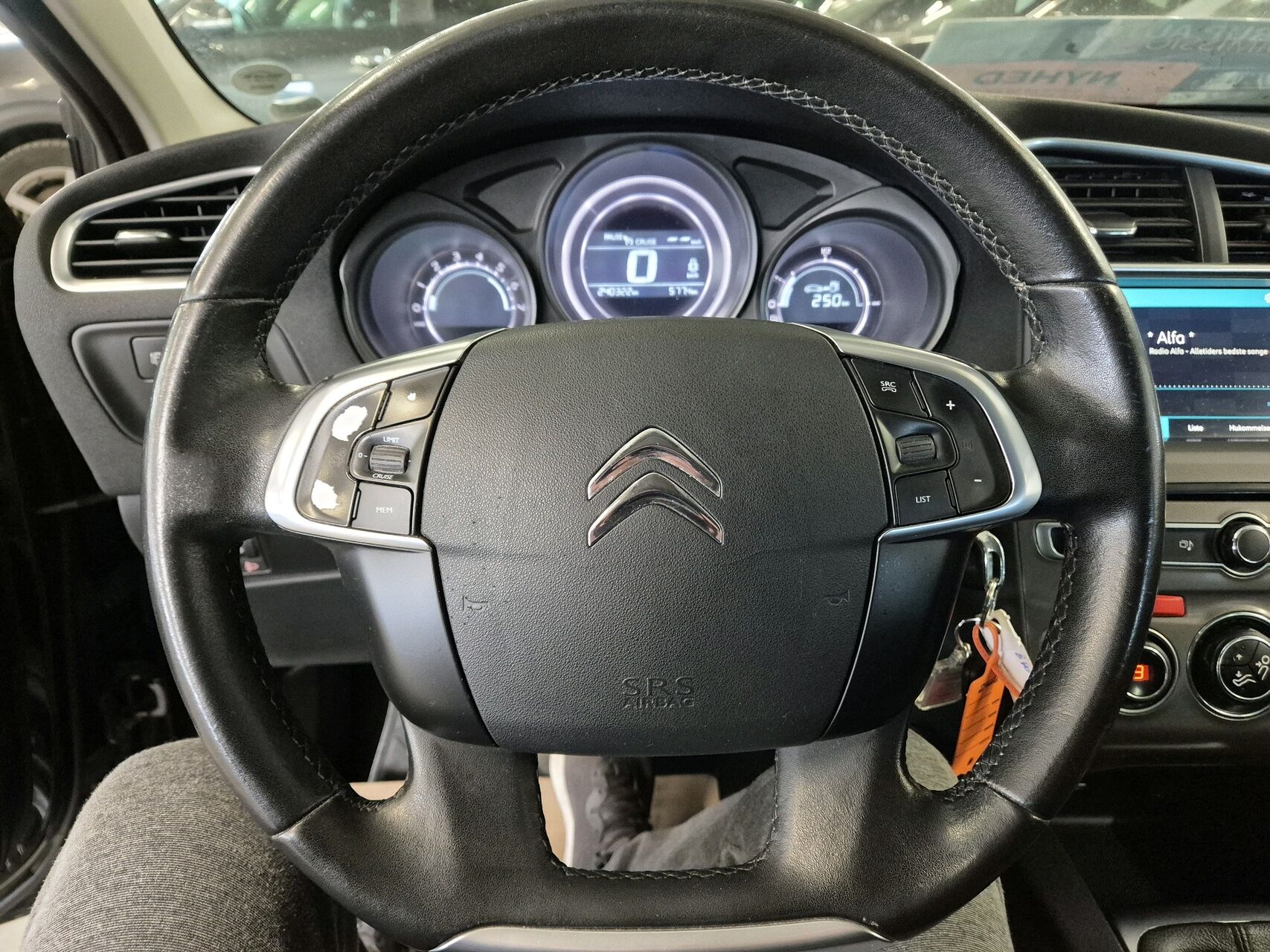 Billede af Citroën C4 1,6 Blue HDi Millesime start/stop 120HK 5d 6g