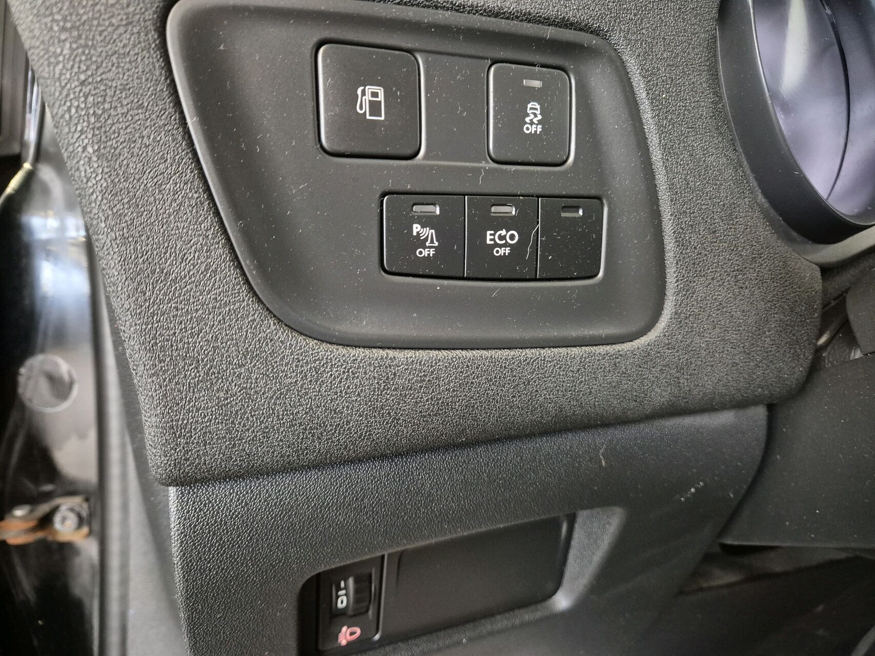 Billede af Citroën C4 1,6 Blue HDi Millesime start/stop 120HK 5d 6g