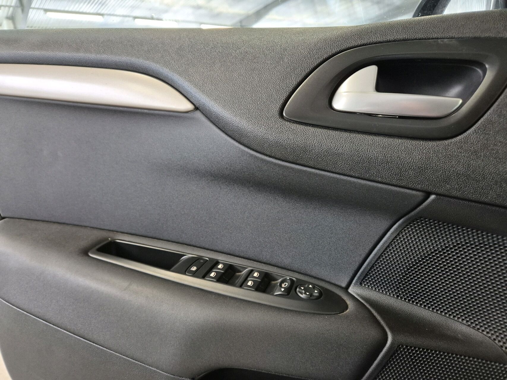 Billede af Citroën C4 1,6 Blue HDi Millesime start/stop 120HK 5d 6g