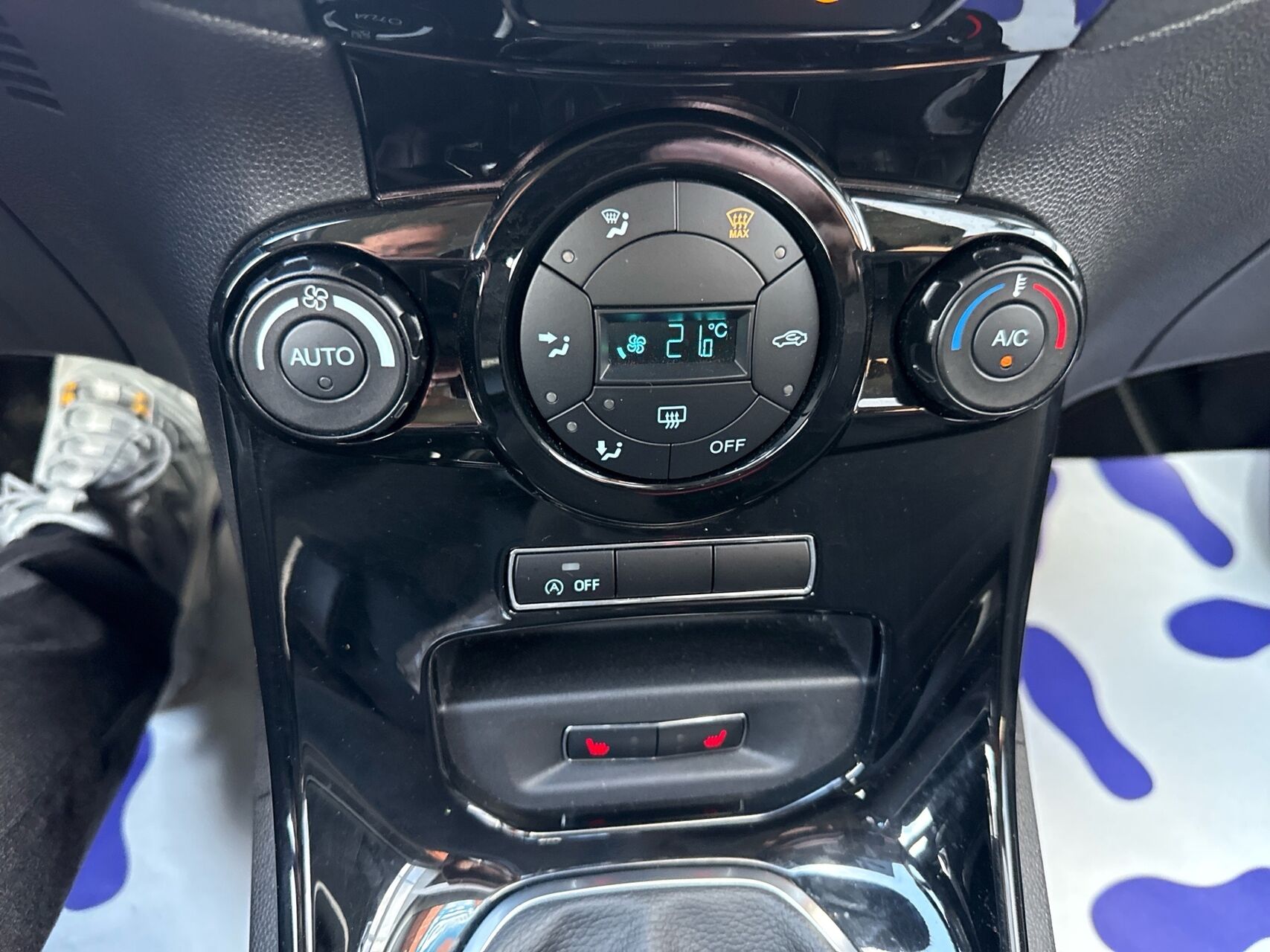 Billede af Ford Fiesta 1,0 EcoBoost Titanium Start/Stop 100HK 5d