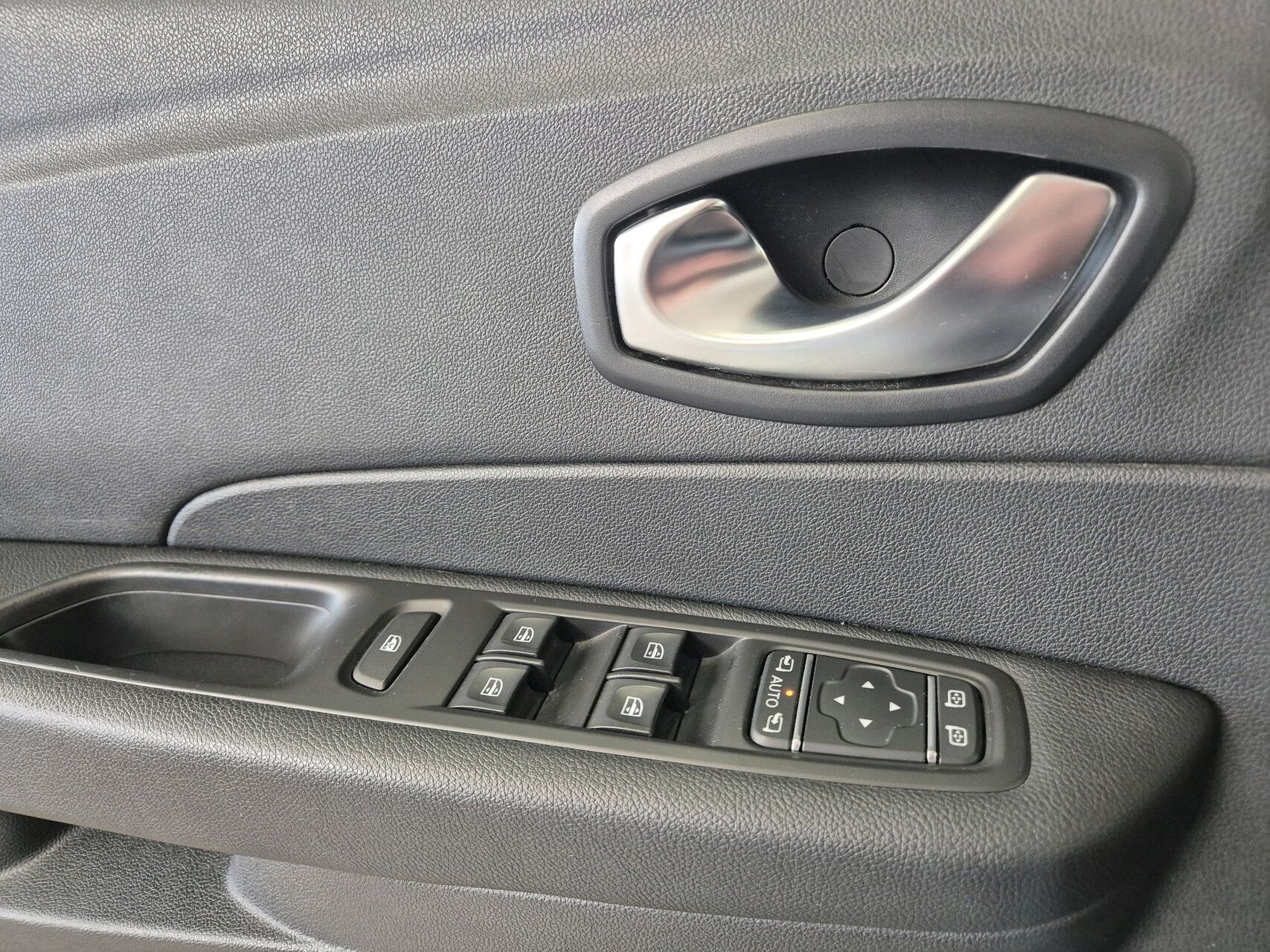 Billede af Renault Captur 1,5 Energy DCI Zen 90HK 5d