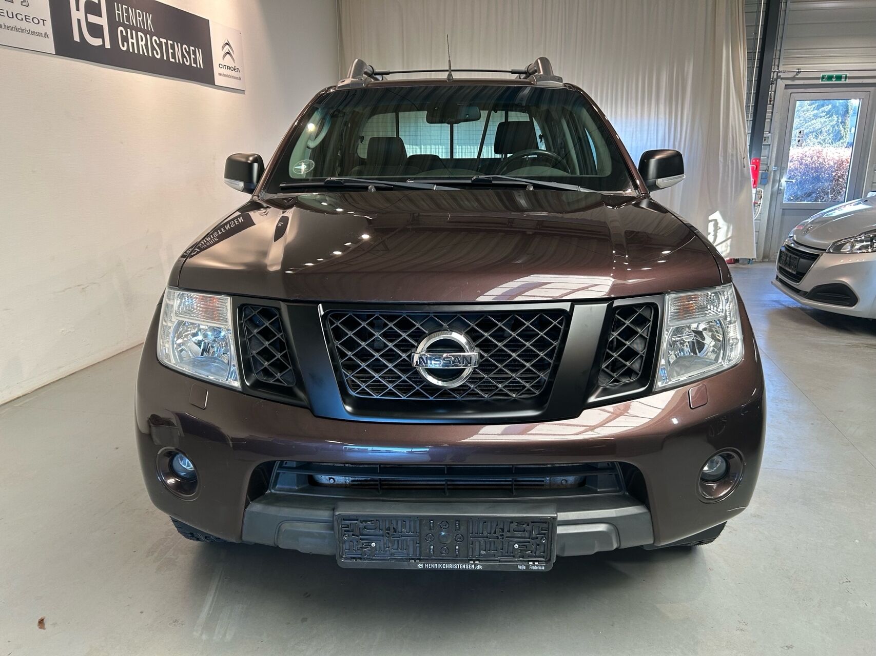 Billede af Nissan Navara Dob. Cab 3,0 V6 DCi LE 4x4 231HK Ladv./Chas. 7g Aut.